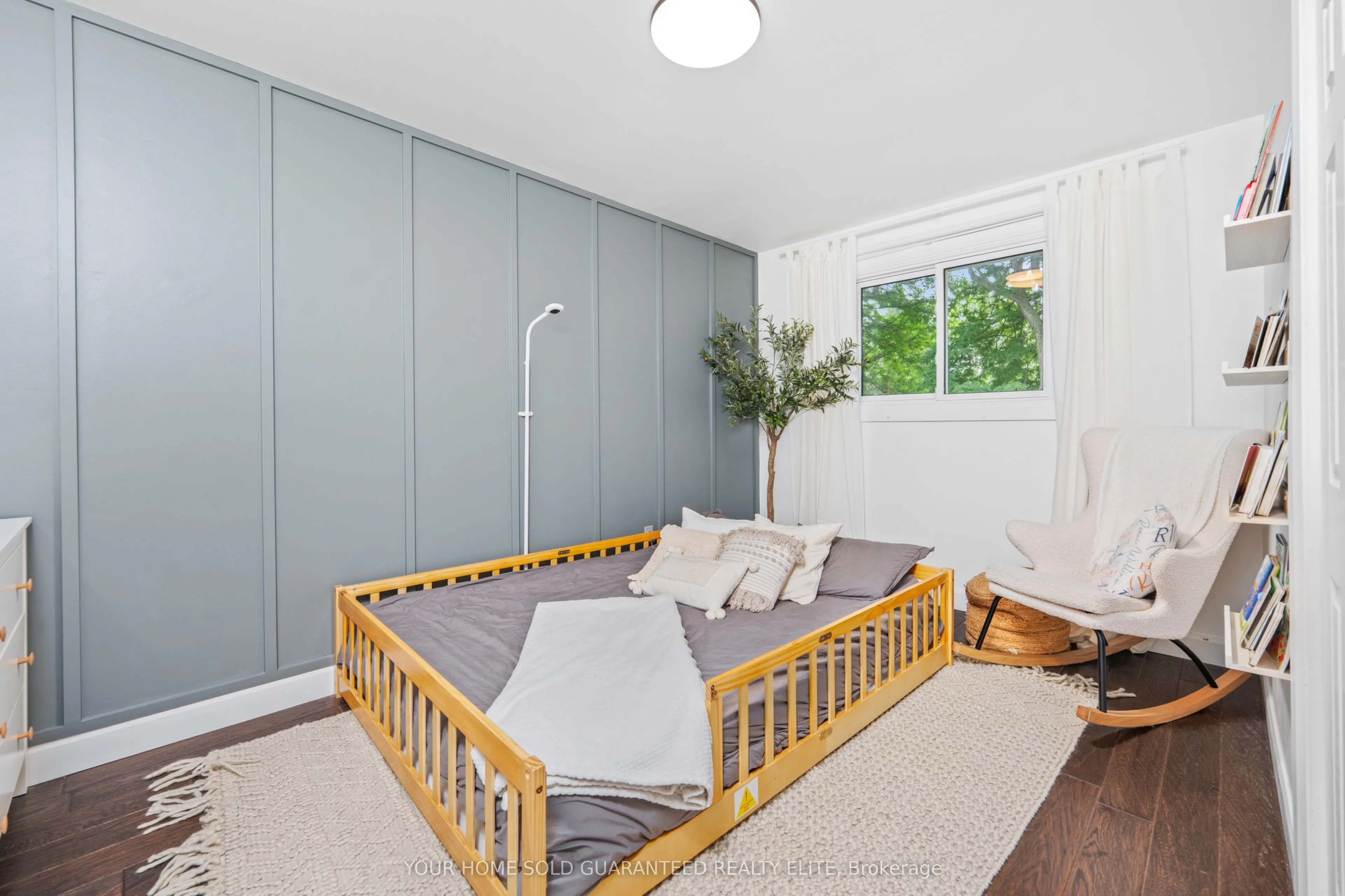 57 Sandra Crescent