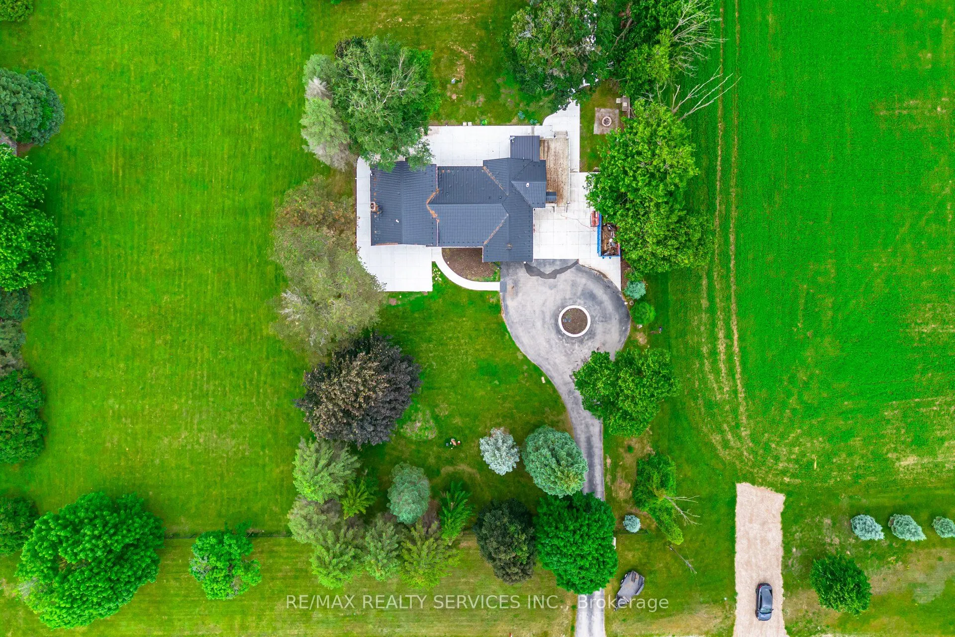 5587 Wellington Rd 86, Road E