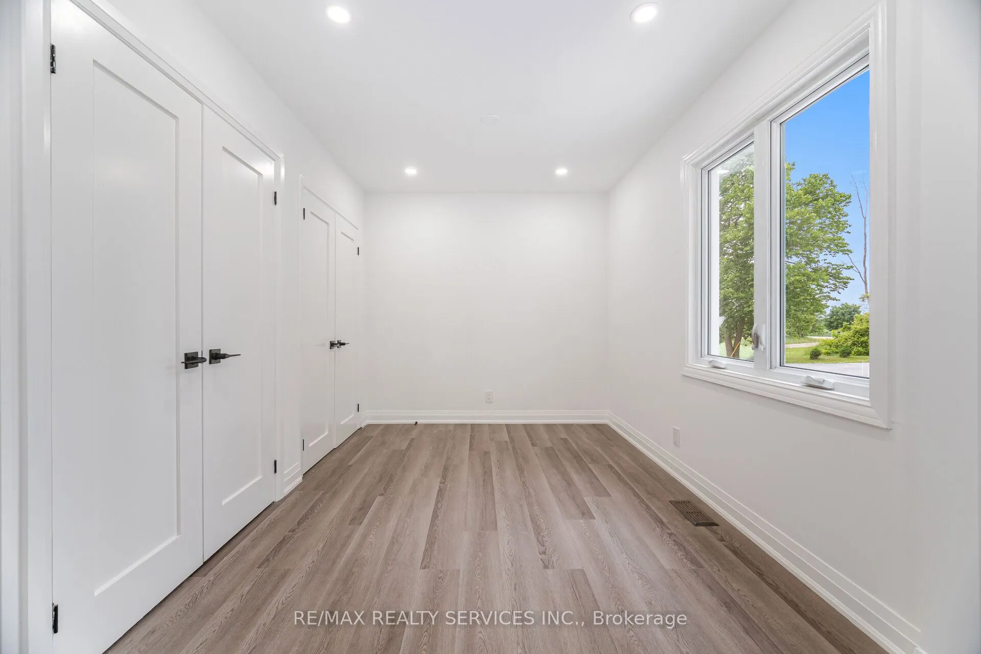 5587 Wellington Rd 86, Road E