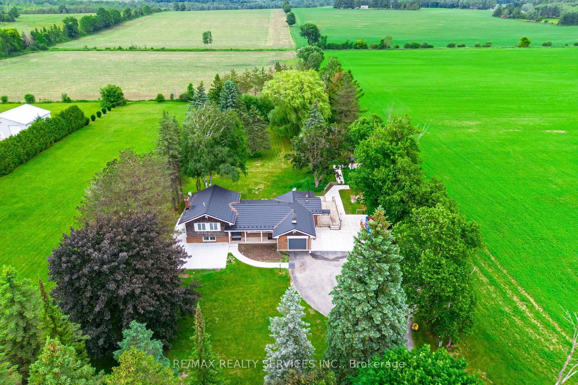 5587 Wellington Rd 86, Road E