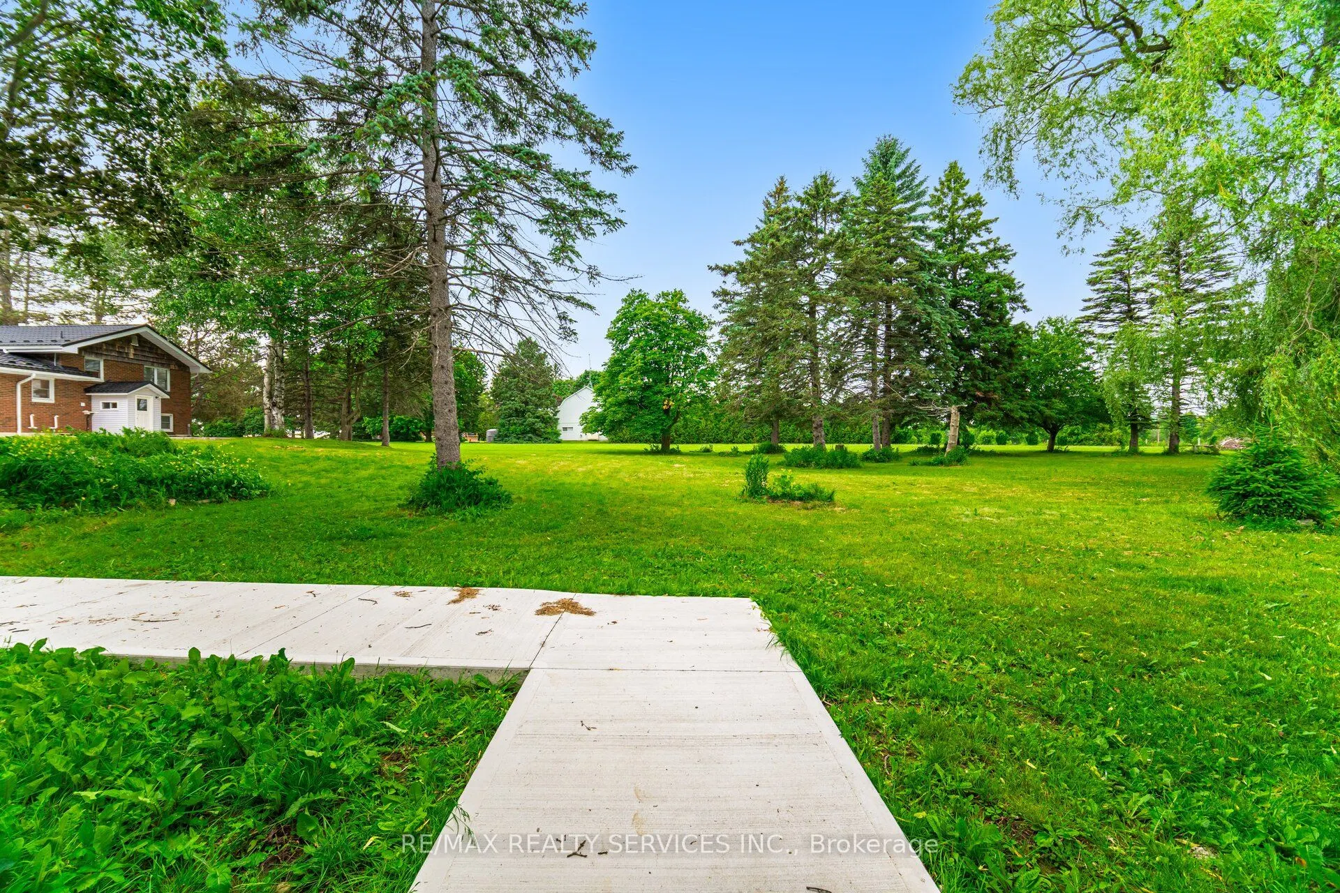 5587 Wellington Rd 86, Road E