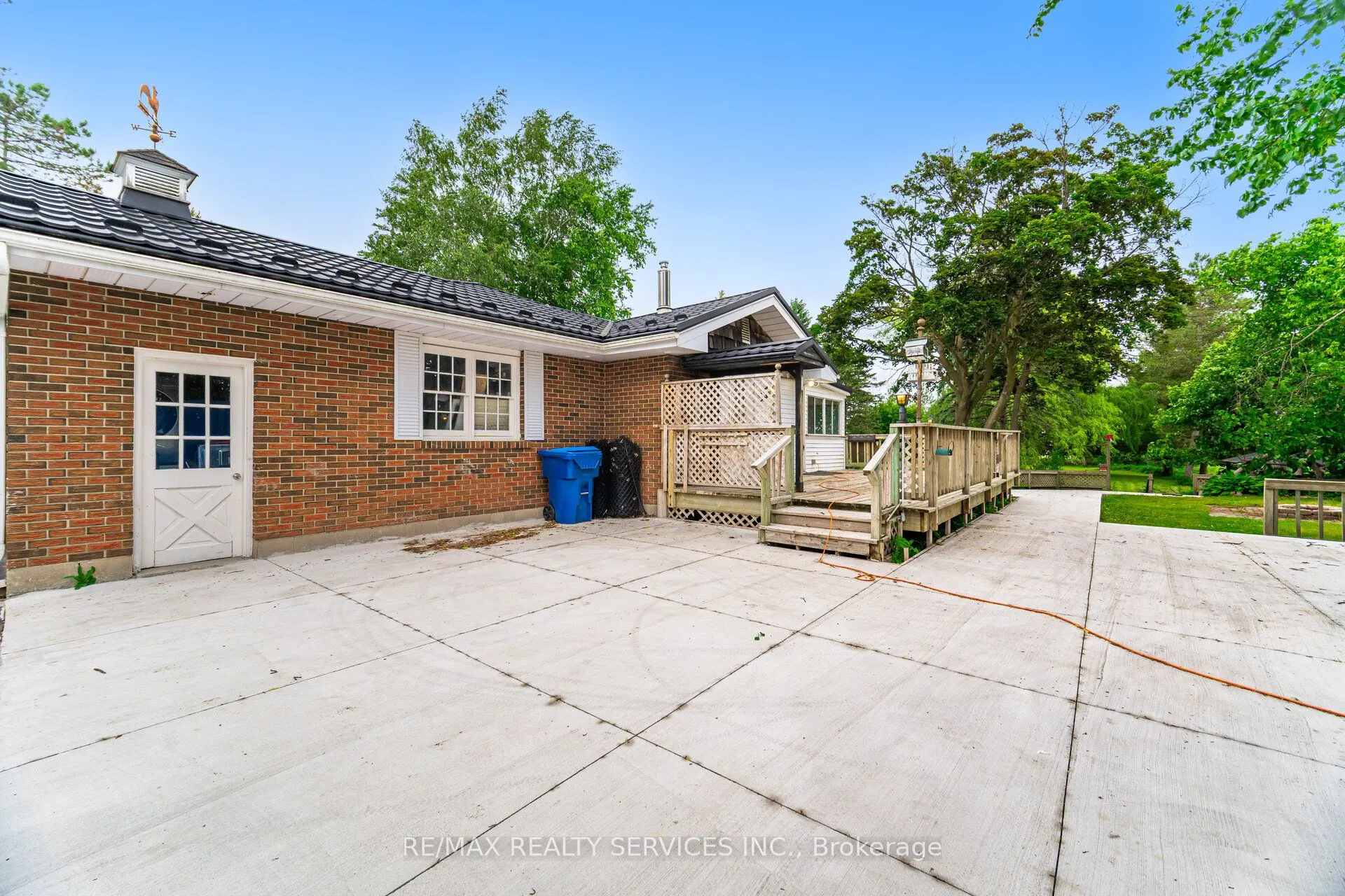 5587 Wellington Rd 86, Road E