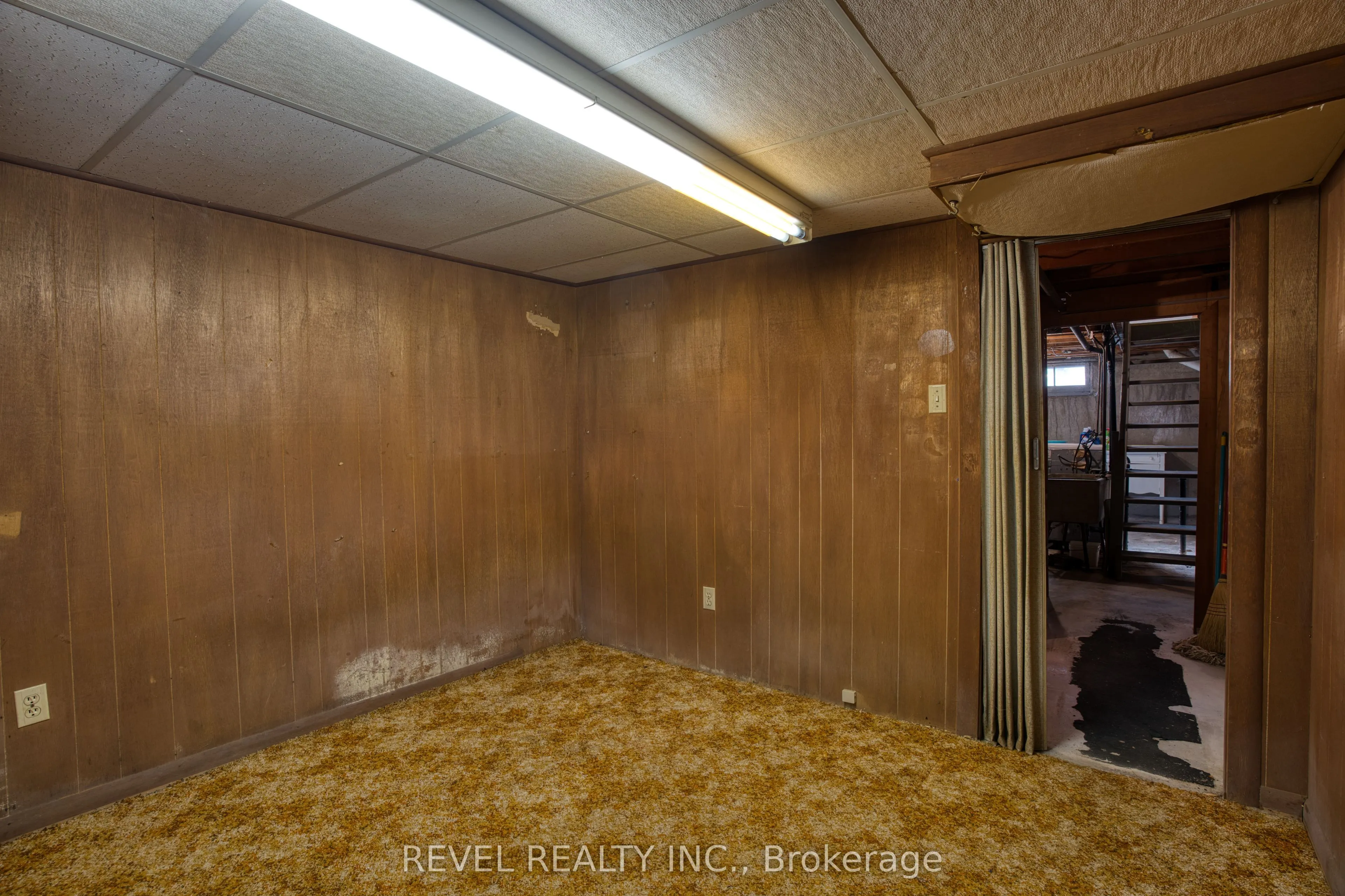 143 Oakside Street