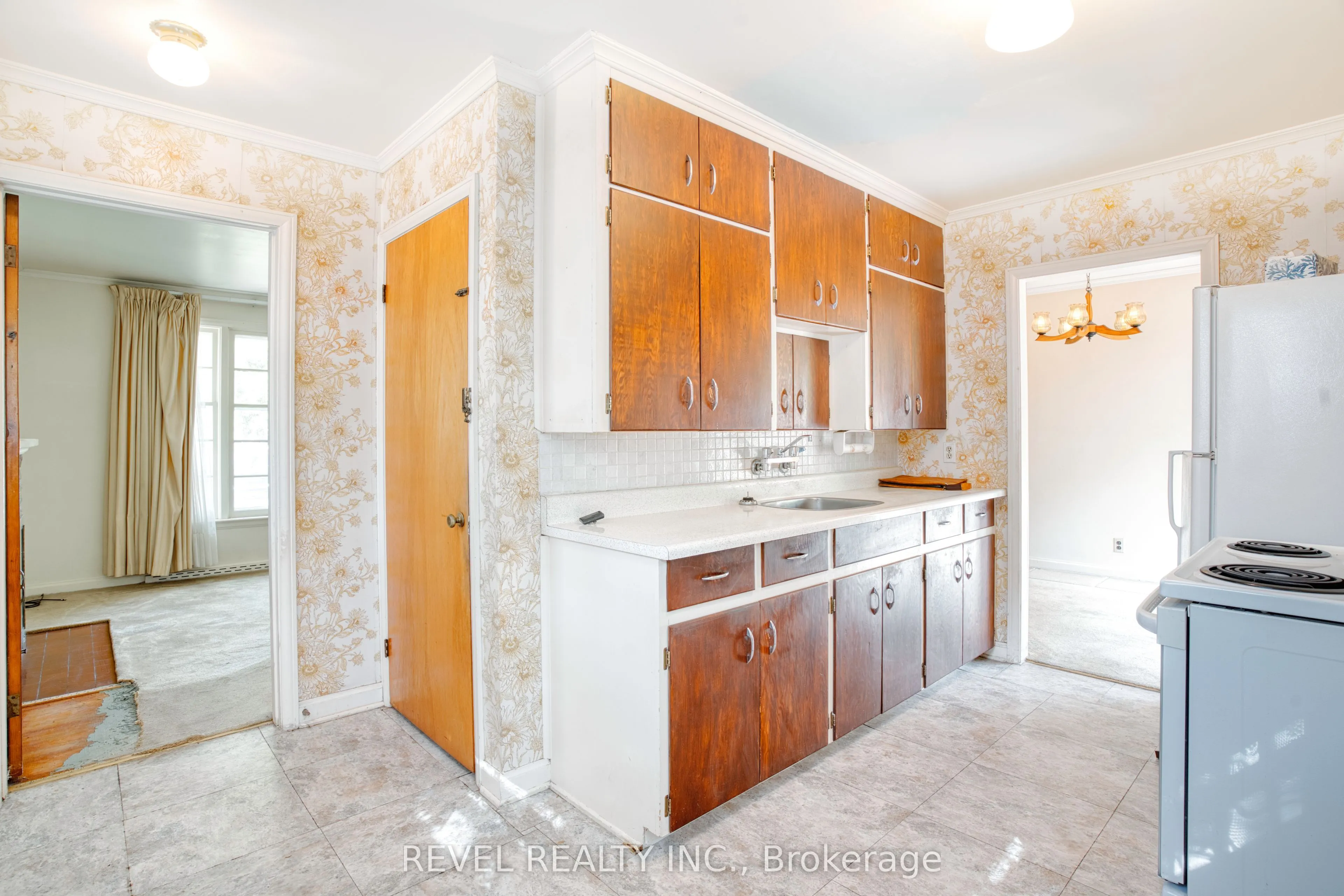 143 Oakside Street