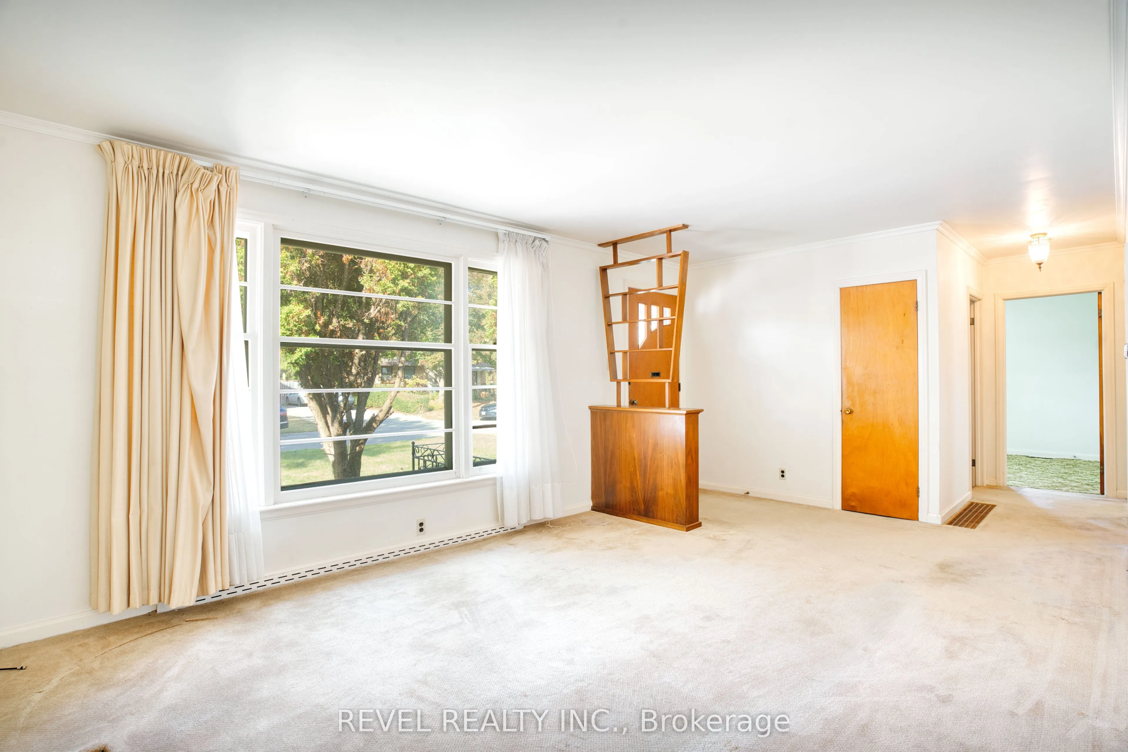 143 Oakside Street
