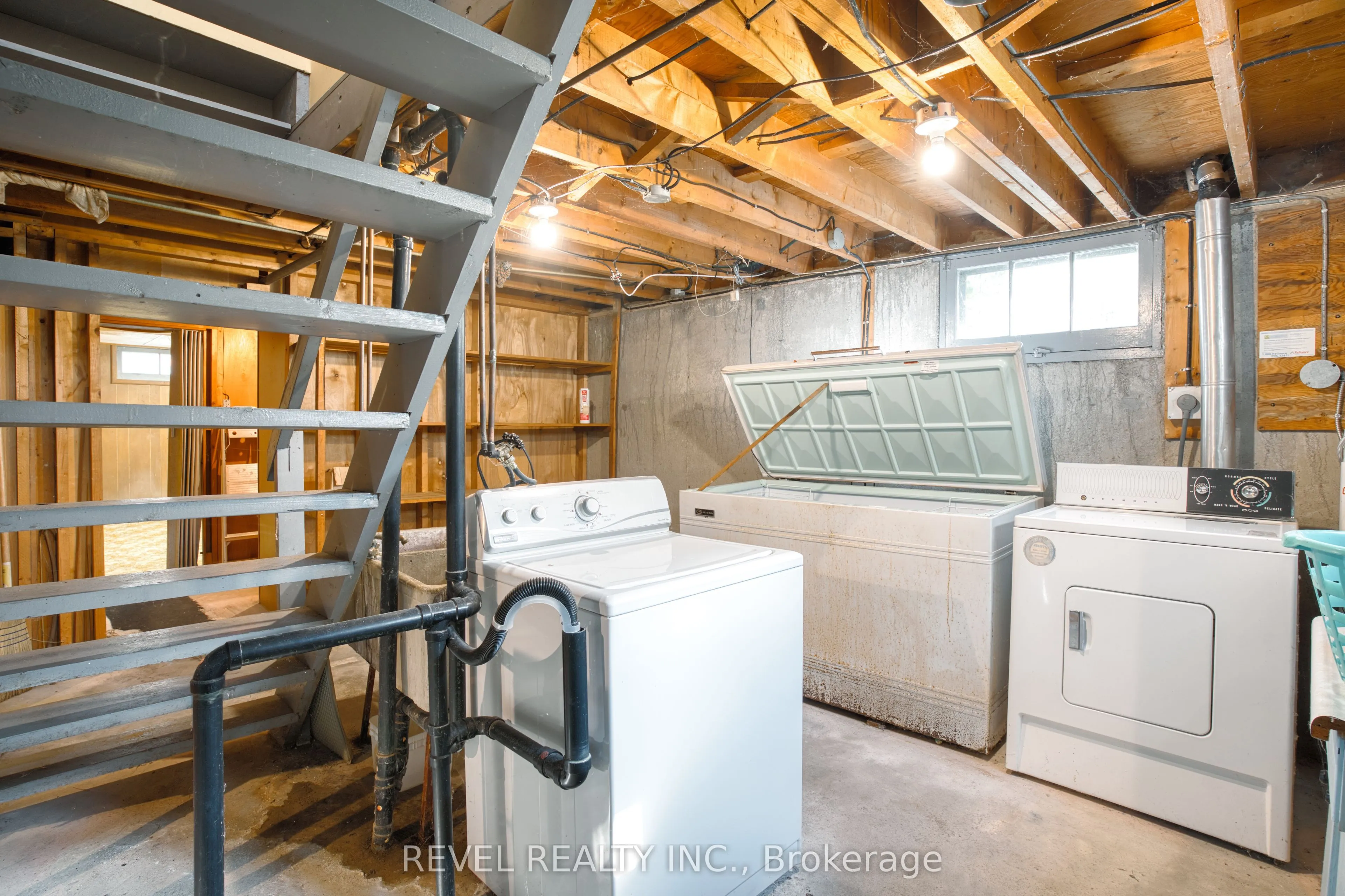 143 Oakside Street