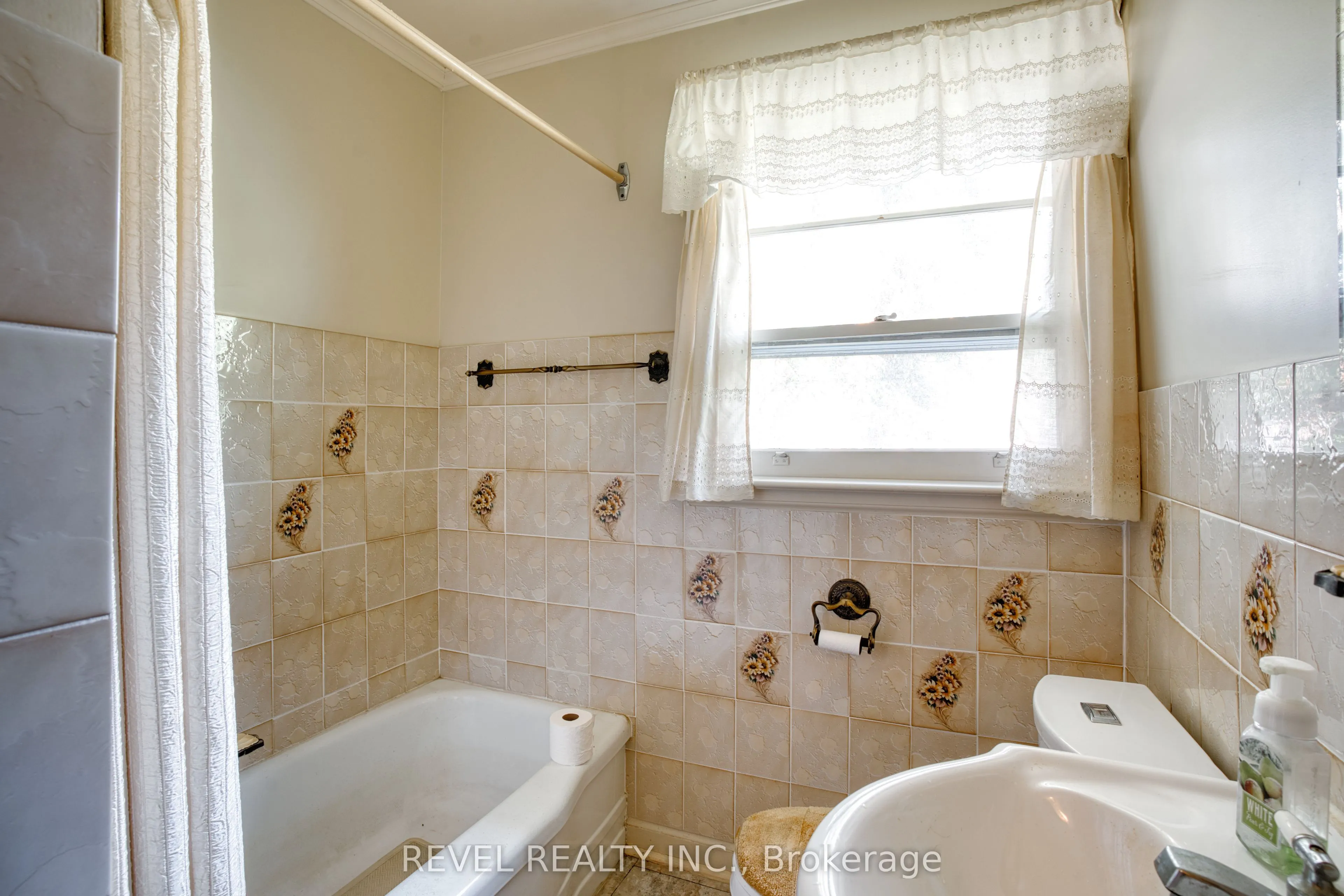 143 Oakside Street