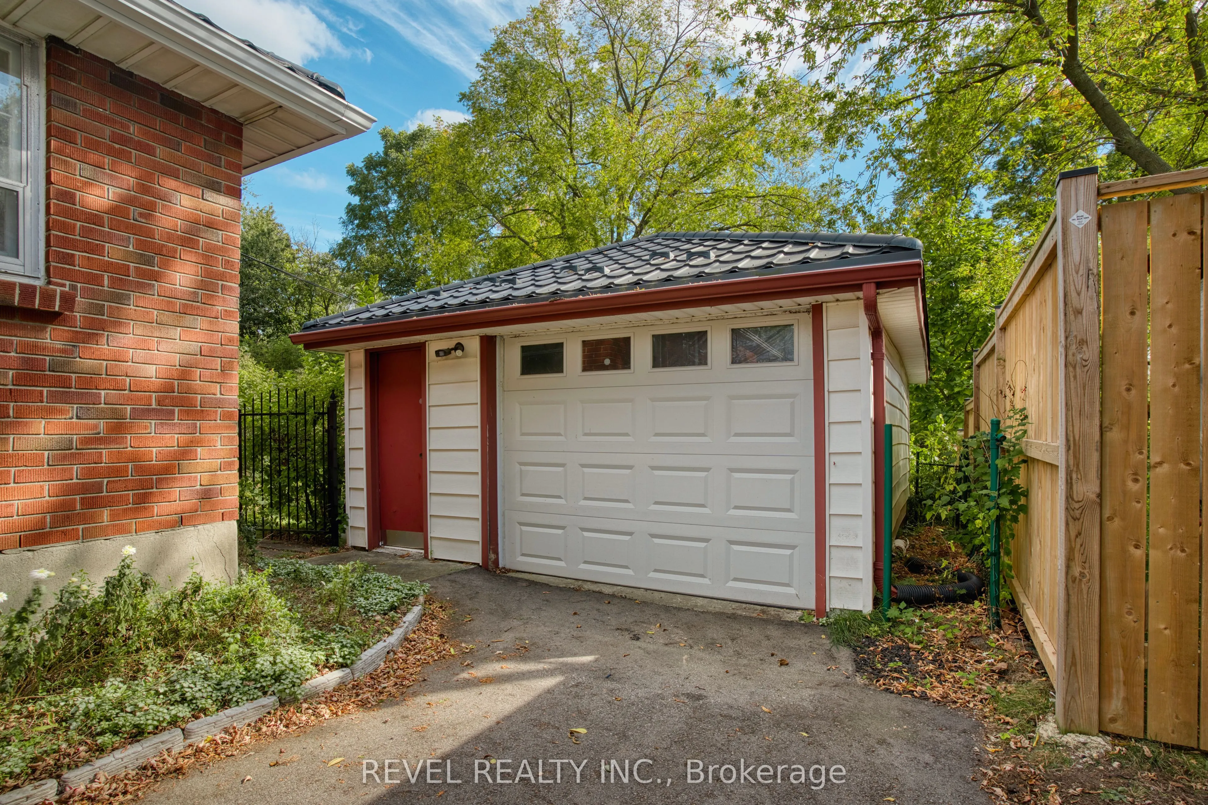 143 Oakside Street