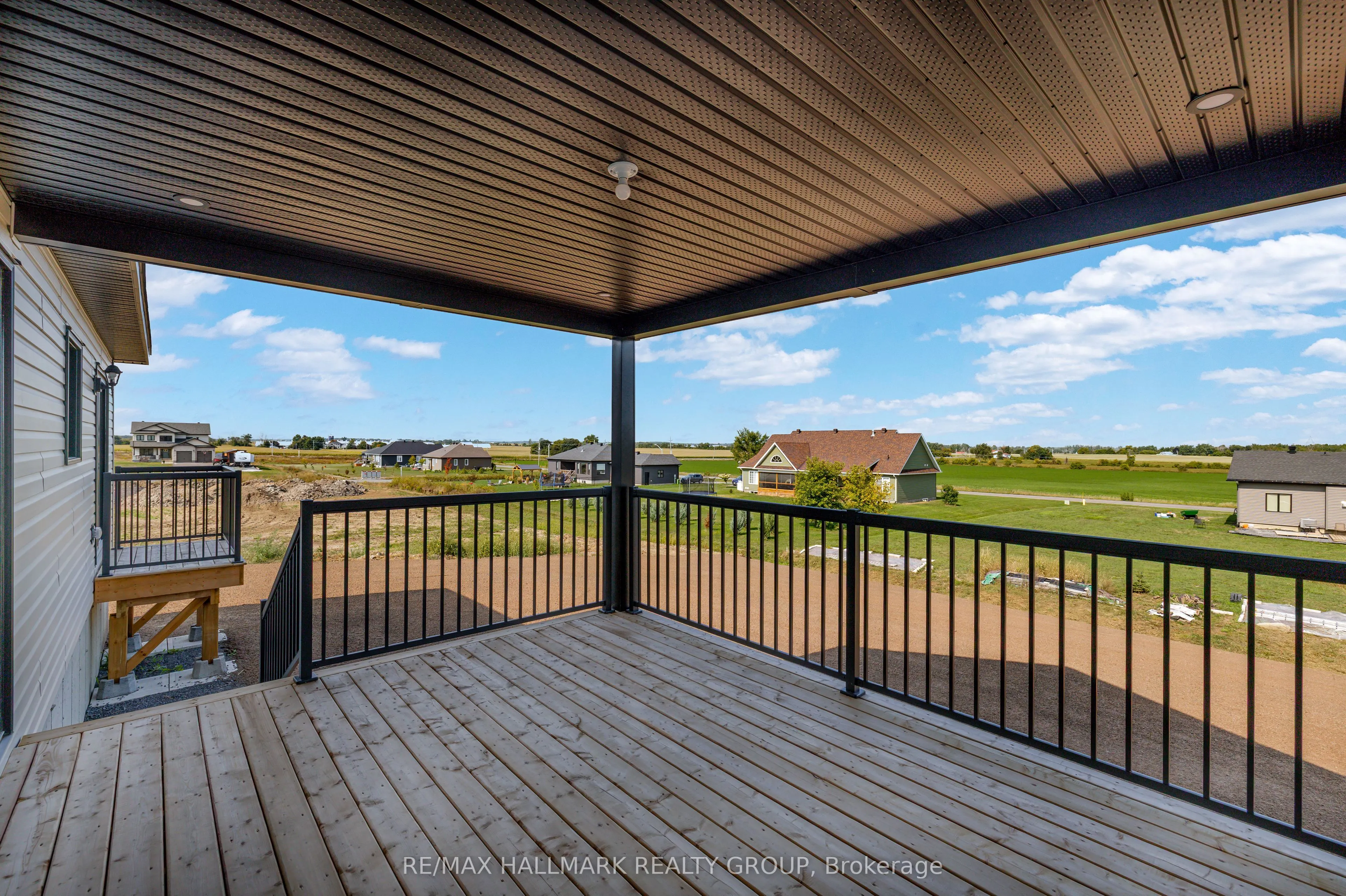 208 Trudeau Crescent