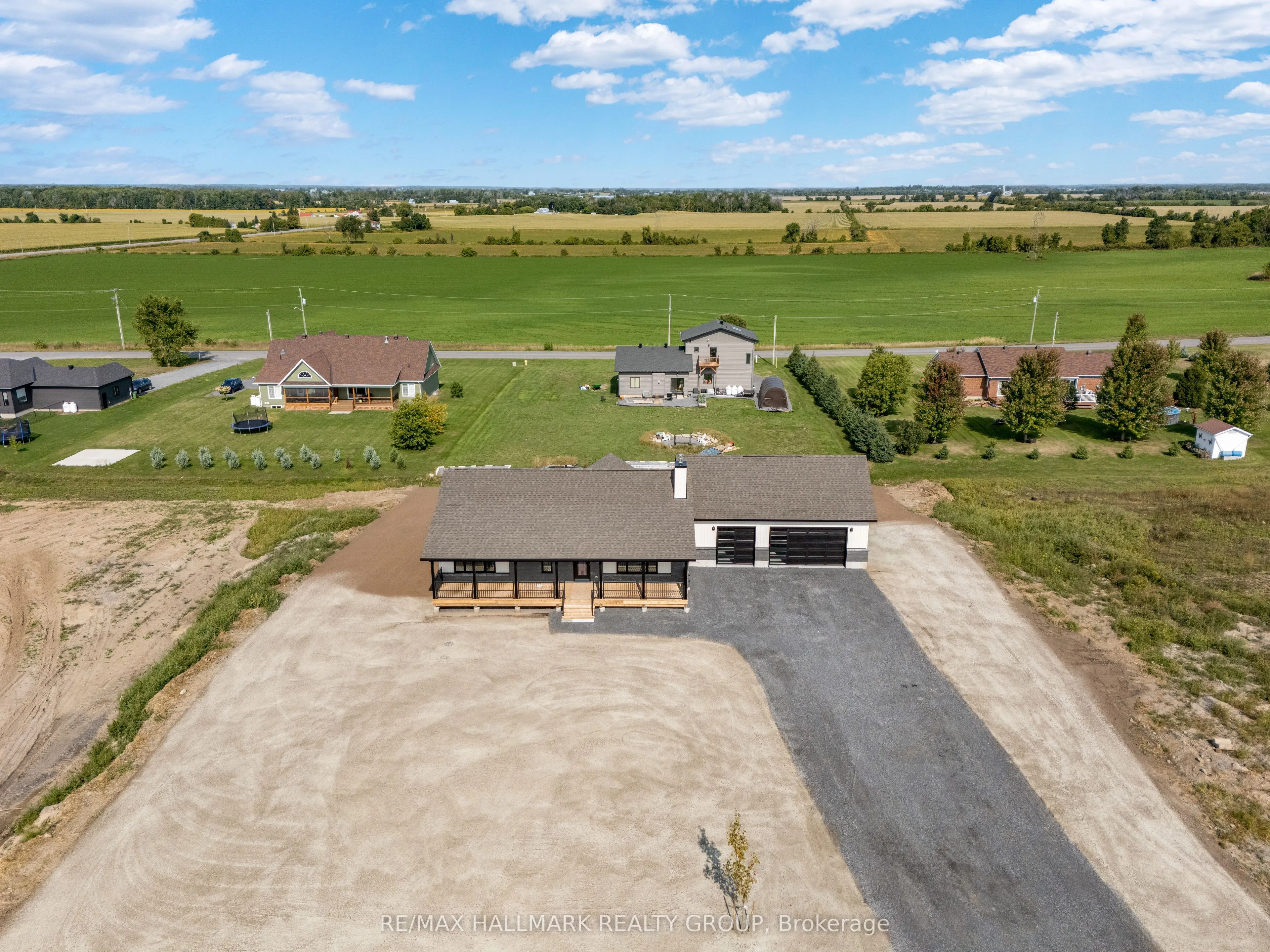 208 Trudeau Crescent
