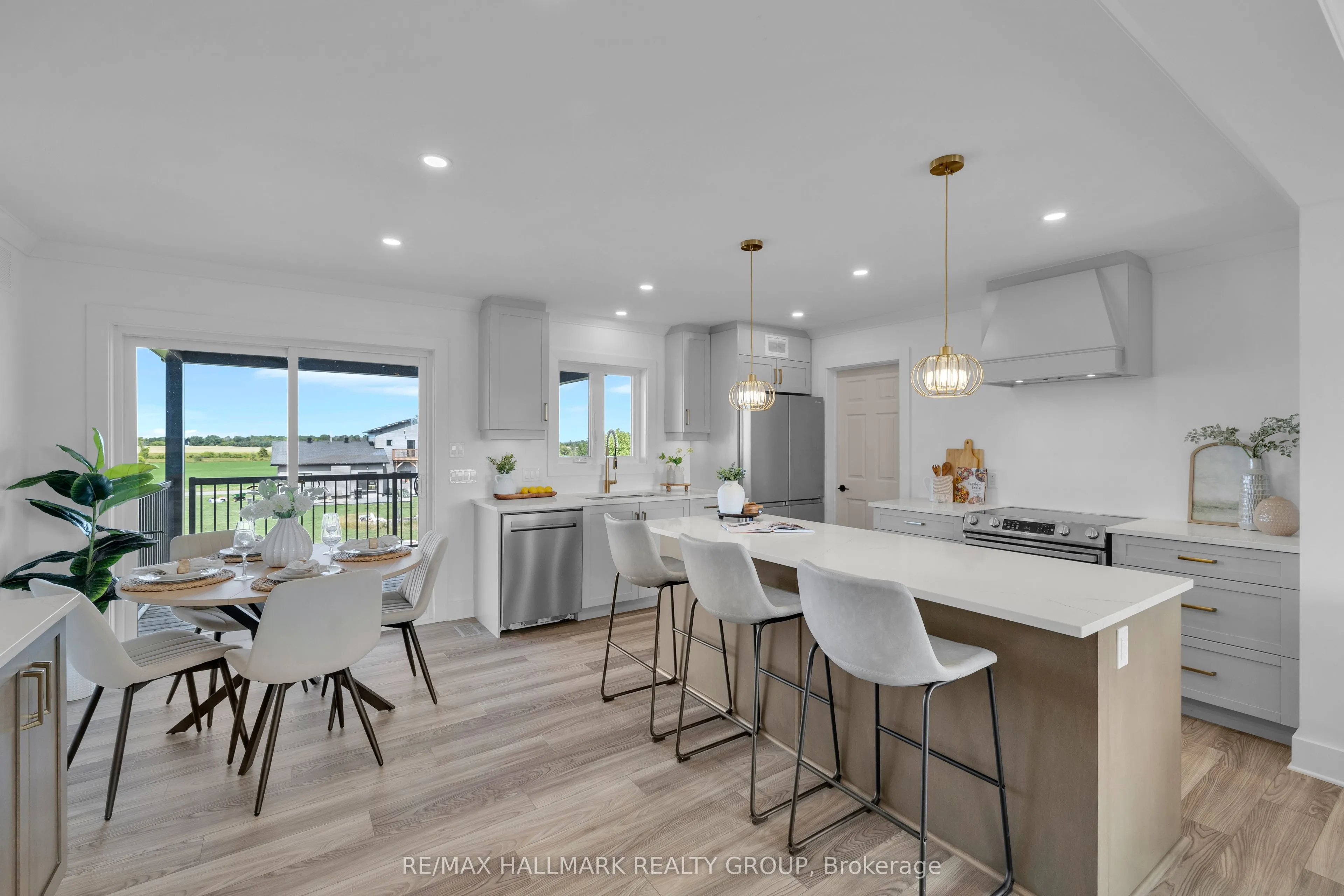 208 Trudeau Crescent