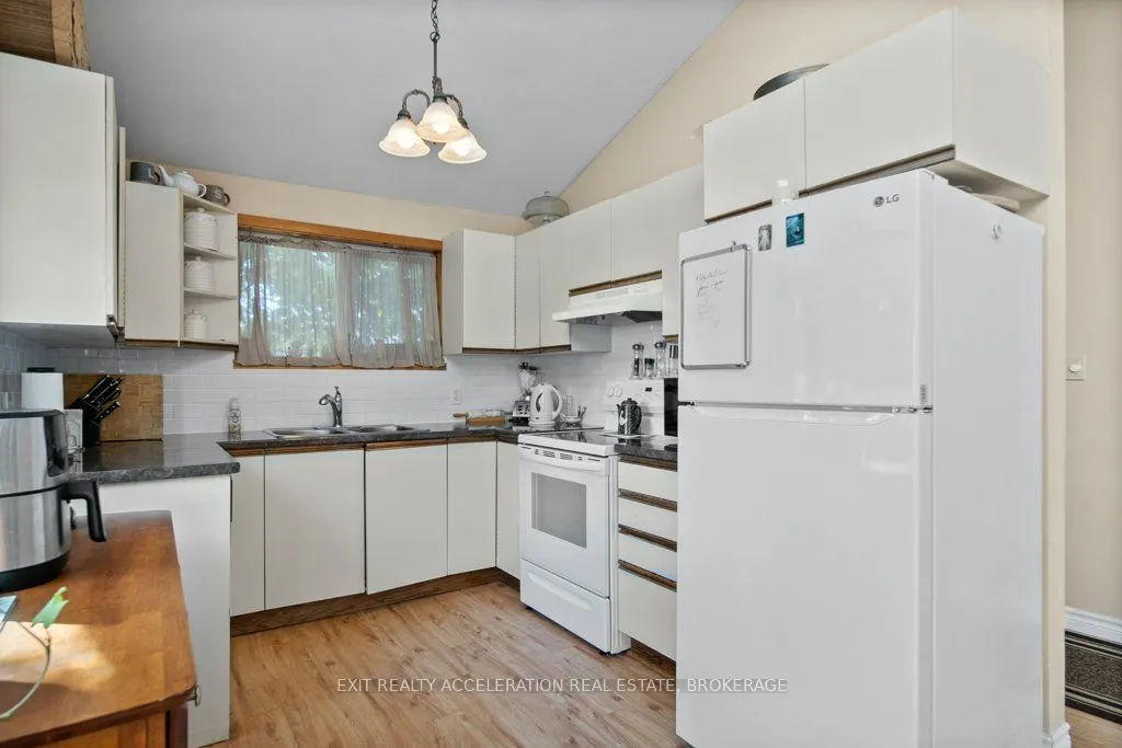 122 Bayview Drive