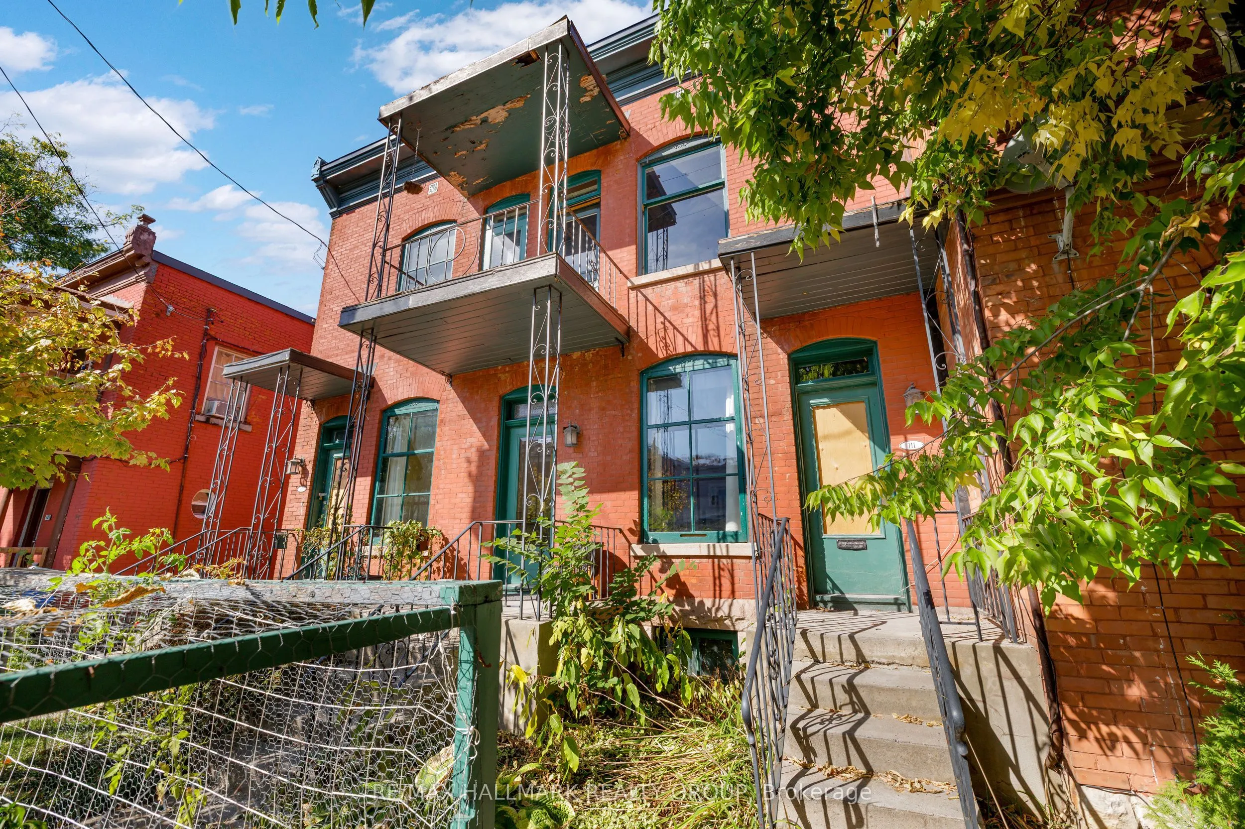 111 Guigues Avenue