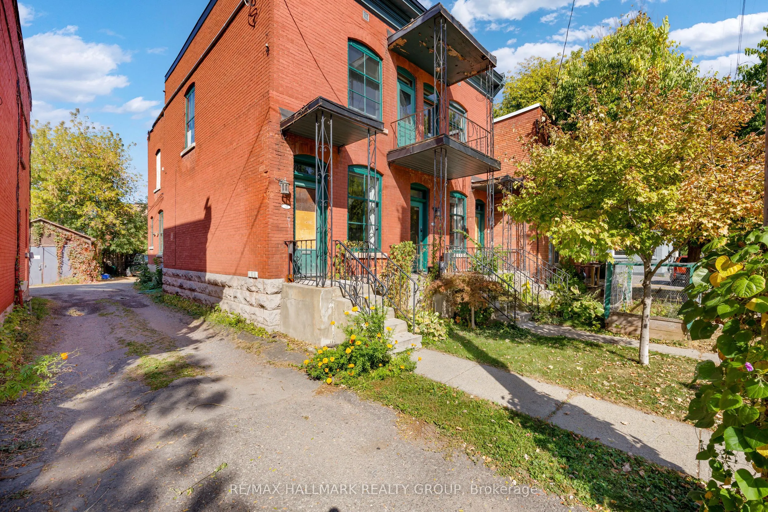111 Guigues Avenue