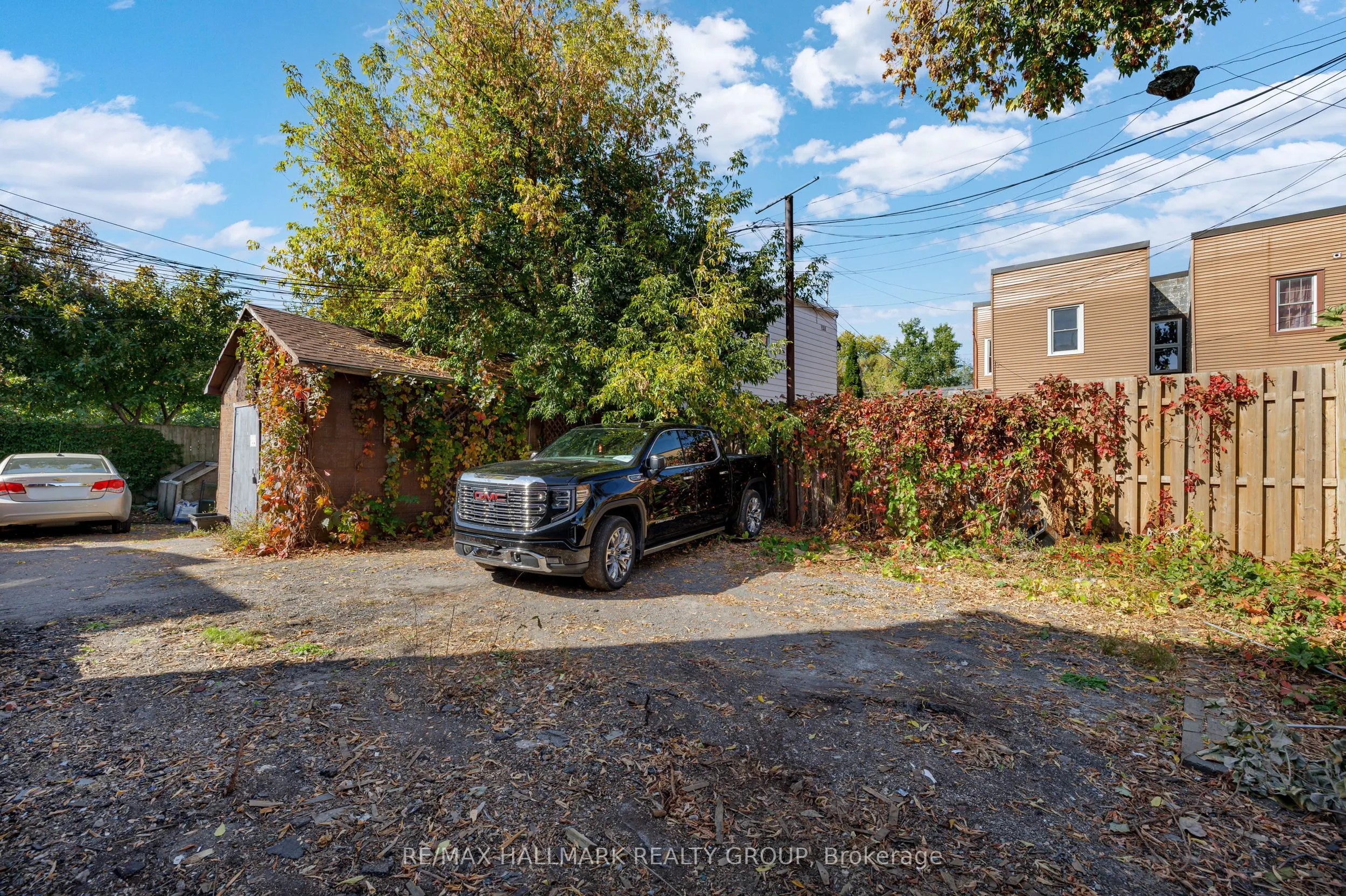 111 Guigues Avenue