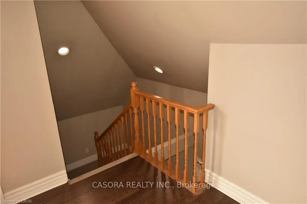 29 MELROSE Avenue, #1