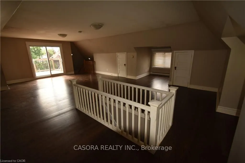 29 MELROSE Avenue, #1