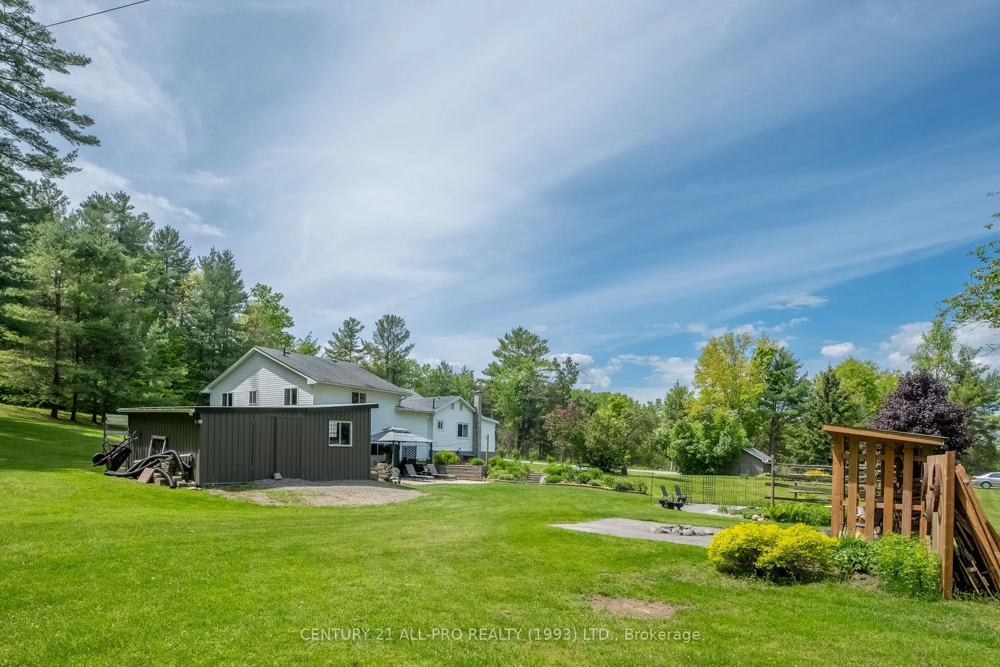 515 Tobacco Road