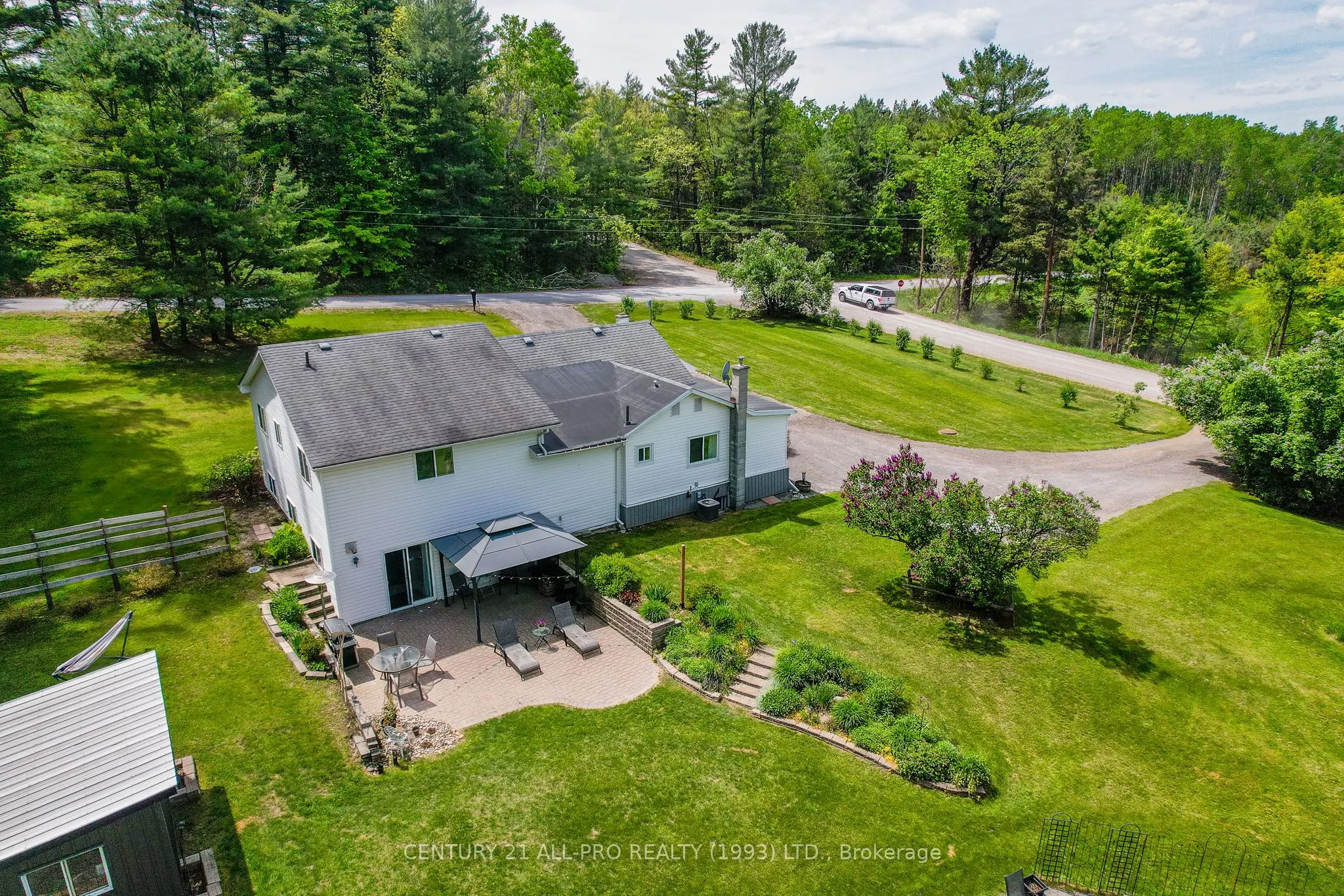 515 Tobacco Road