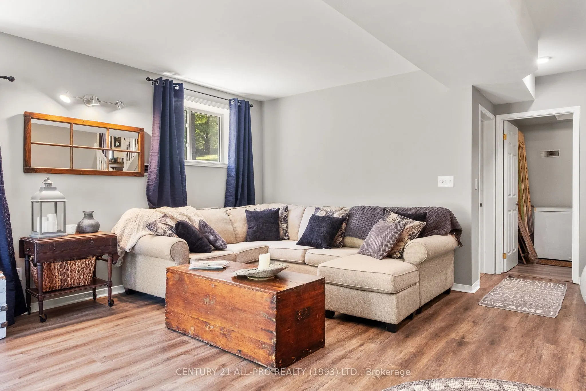 515 Tobacco Road