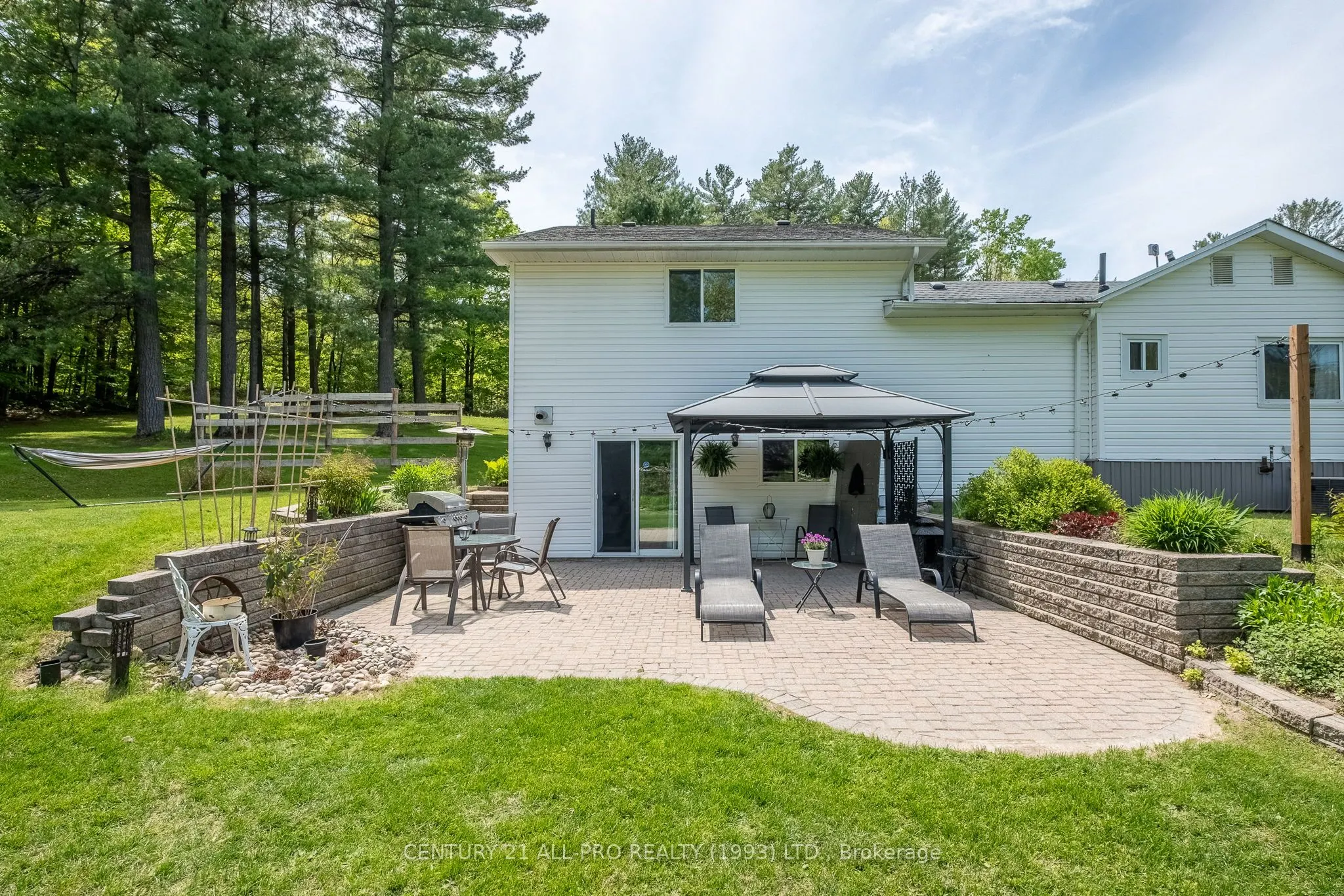 515 Tobacco Road