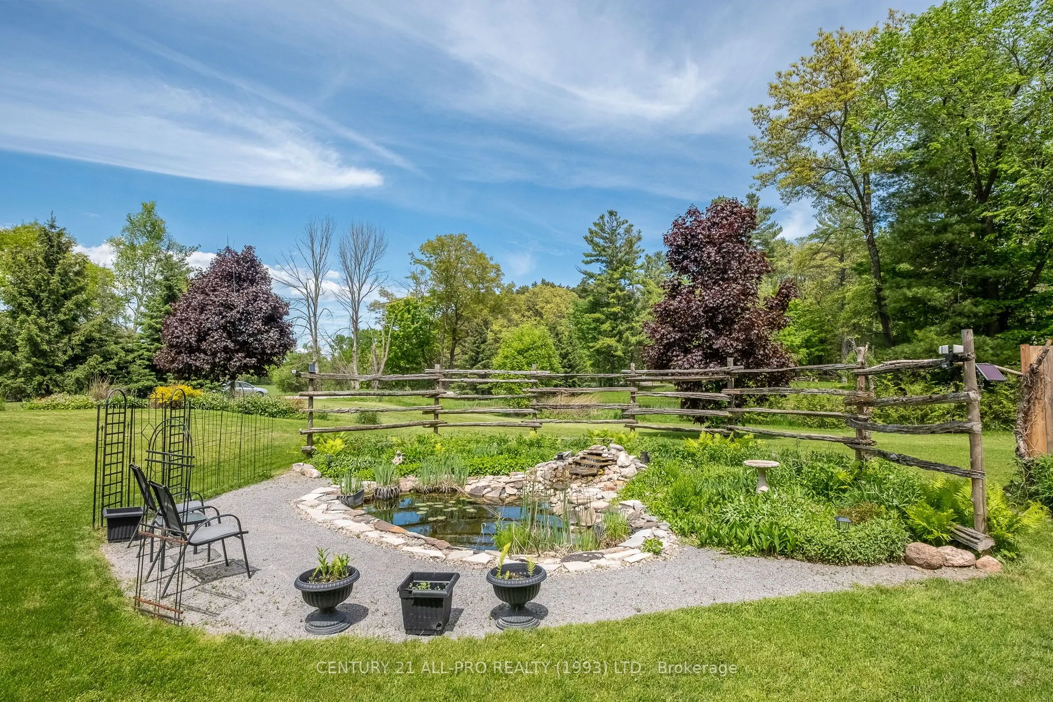 515 Tobacco Road