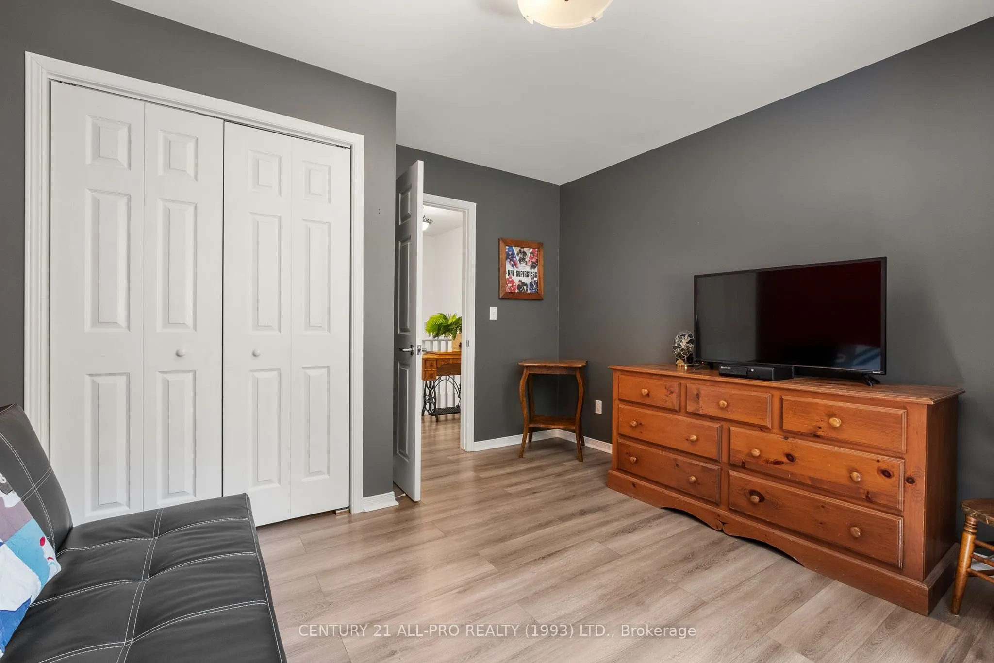 515 Tobacco Road