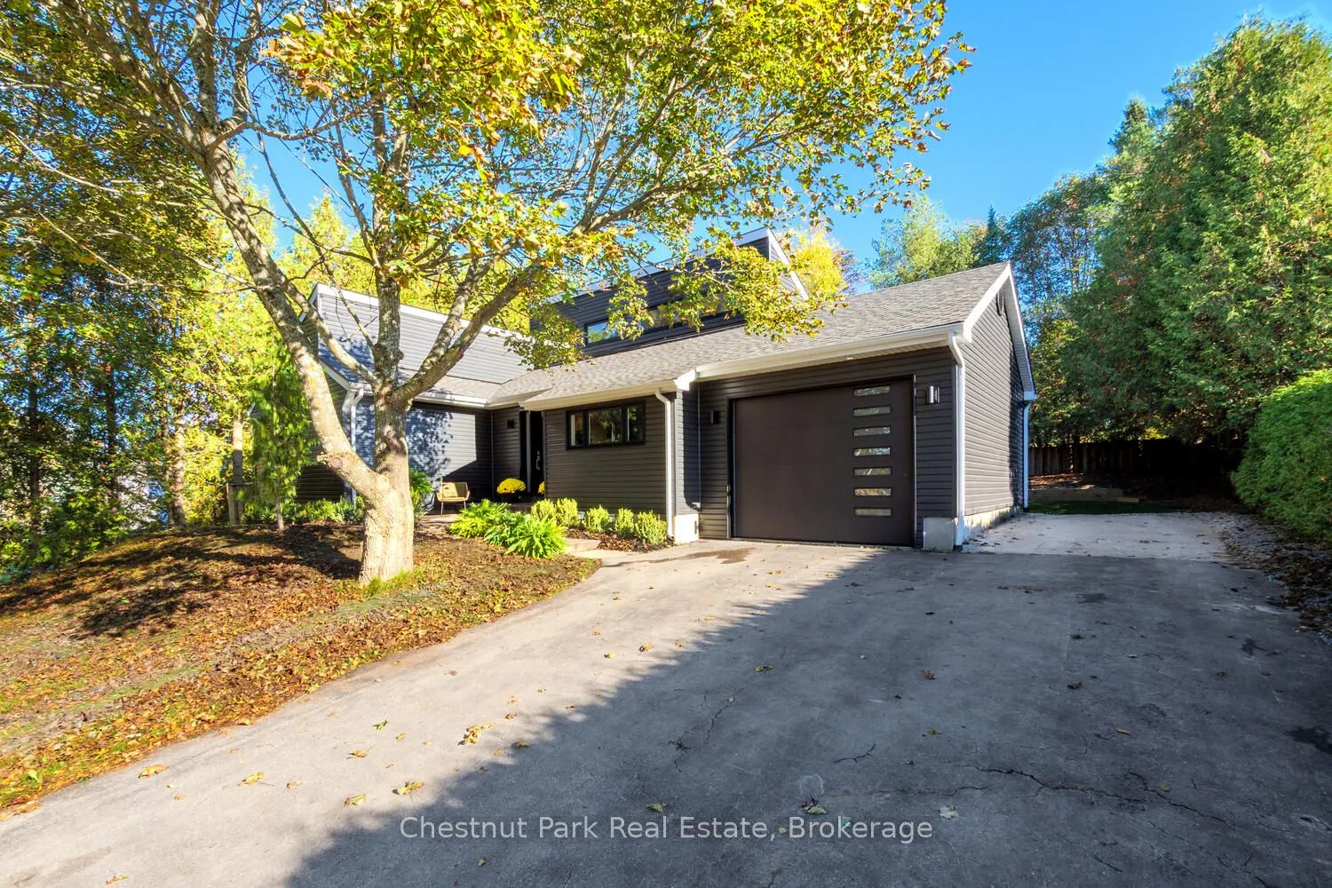 9 Armstrong Crescent
