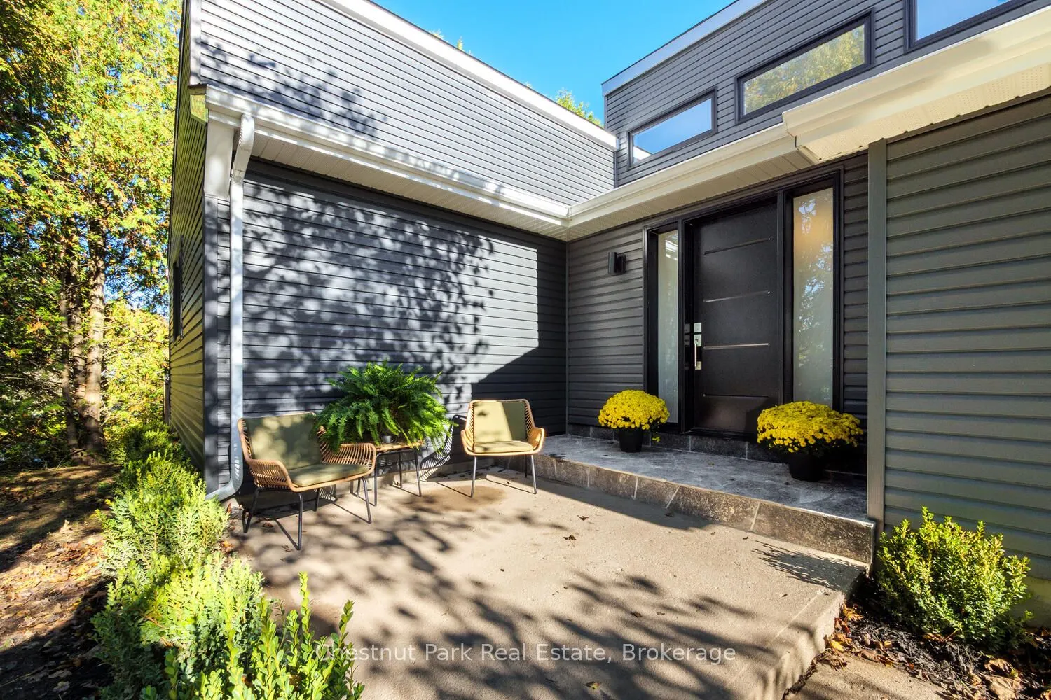 9 Armstrong Crescent