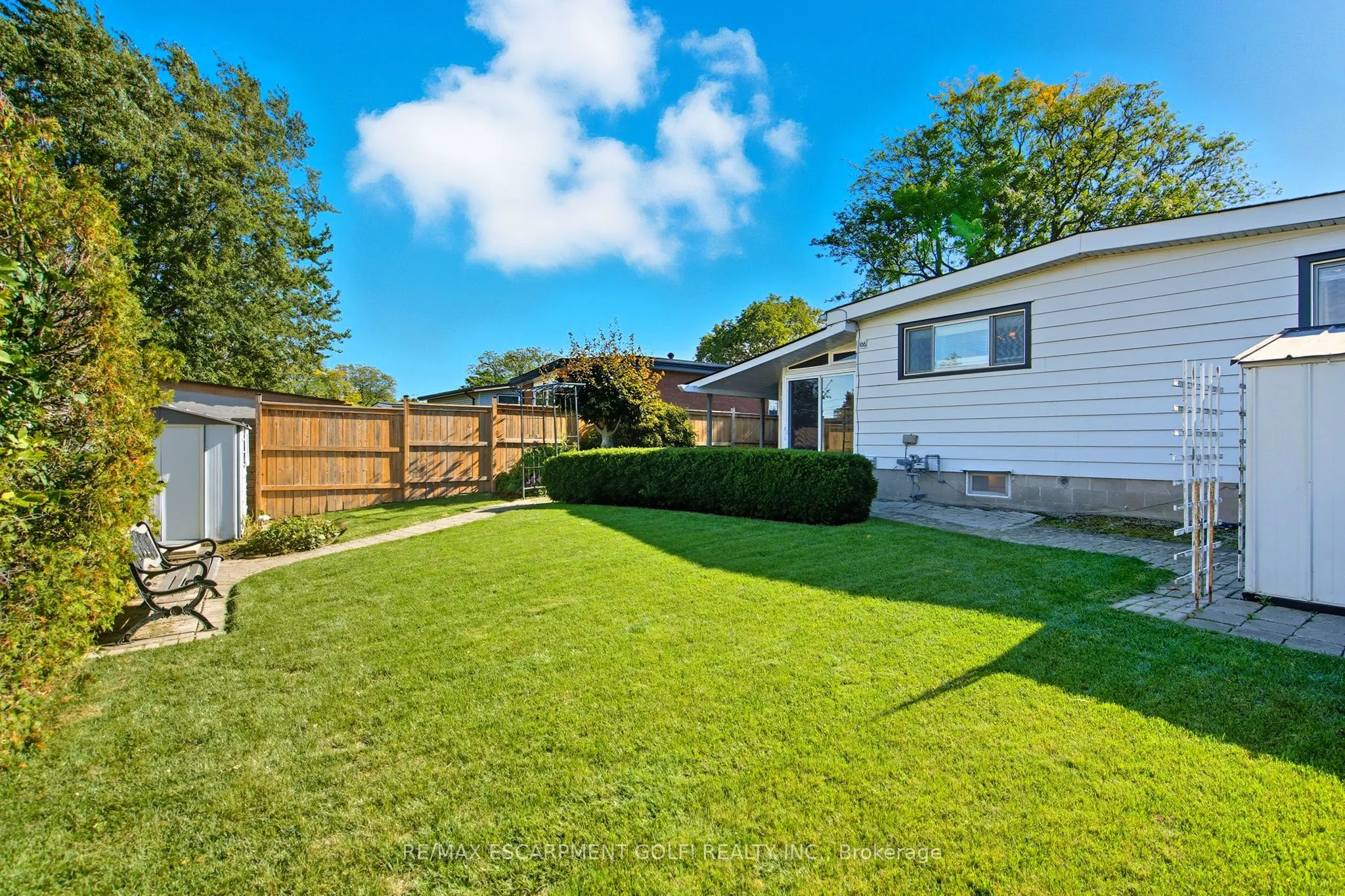 106 Fielding Crescent