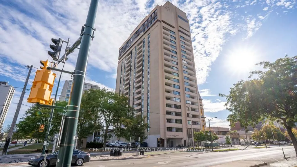 389 Dundas Street, #2207