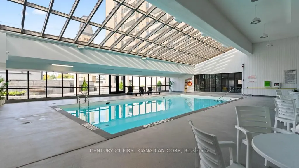 389 Dundas Street, #2207