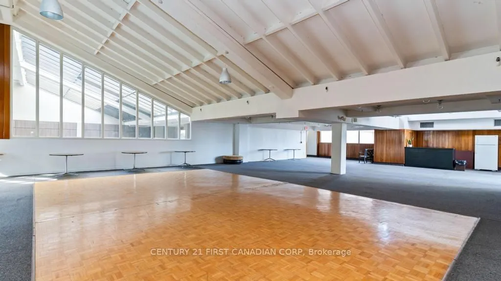 389 Dundas Street, #2207