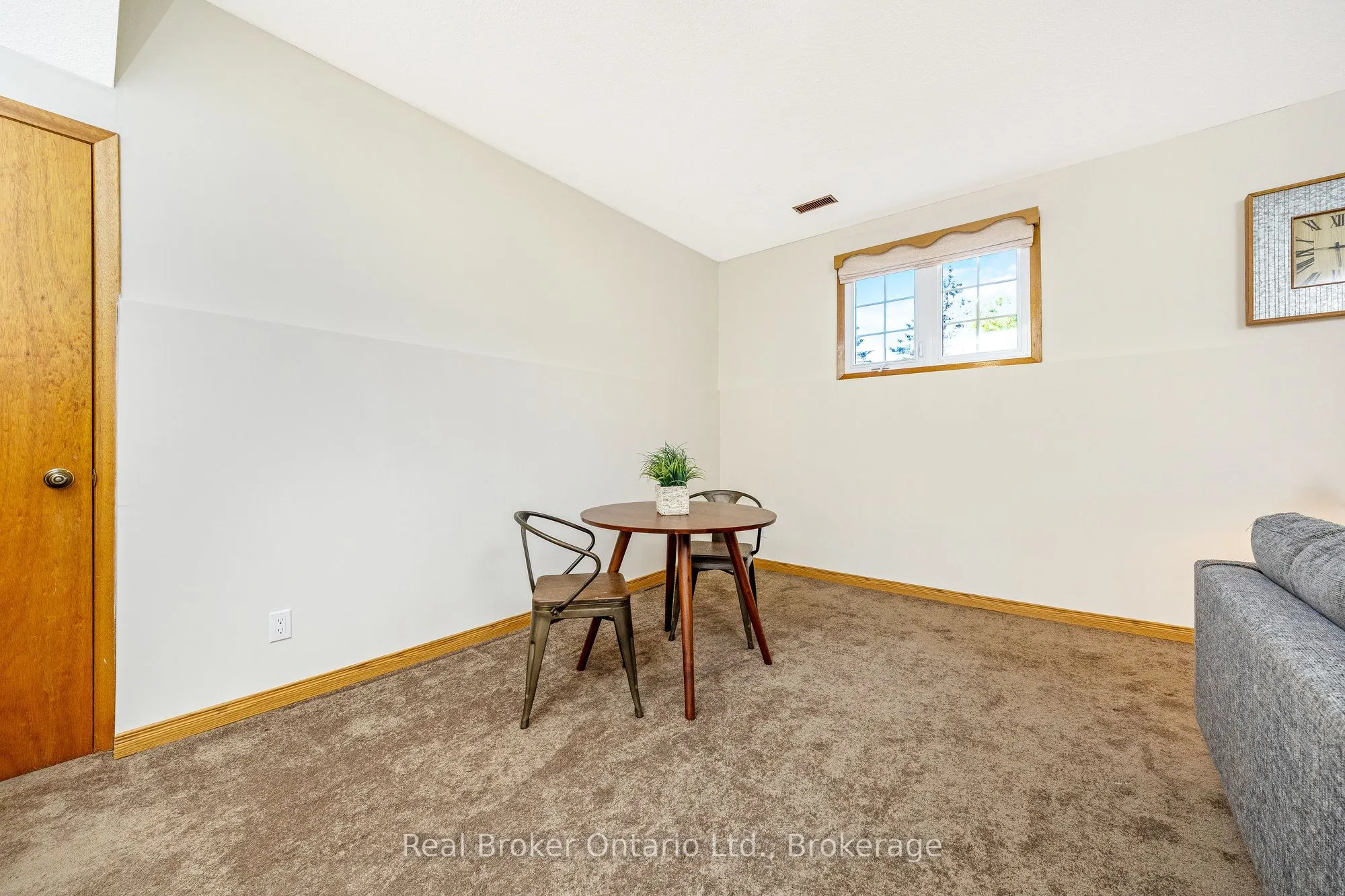 8759 Wellington 124 Road