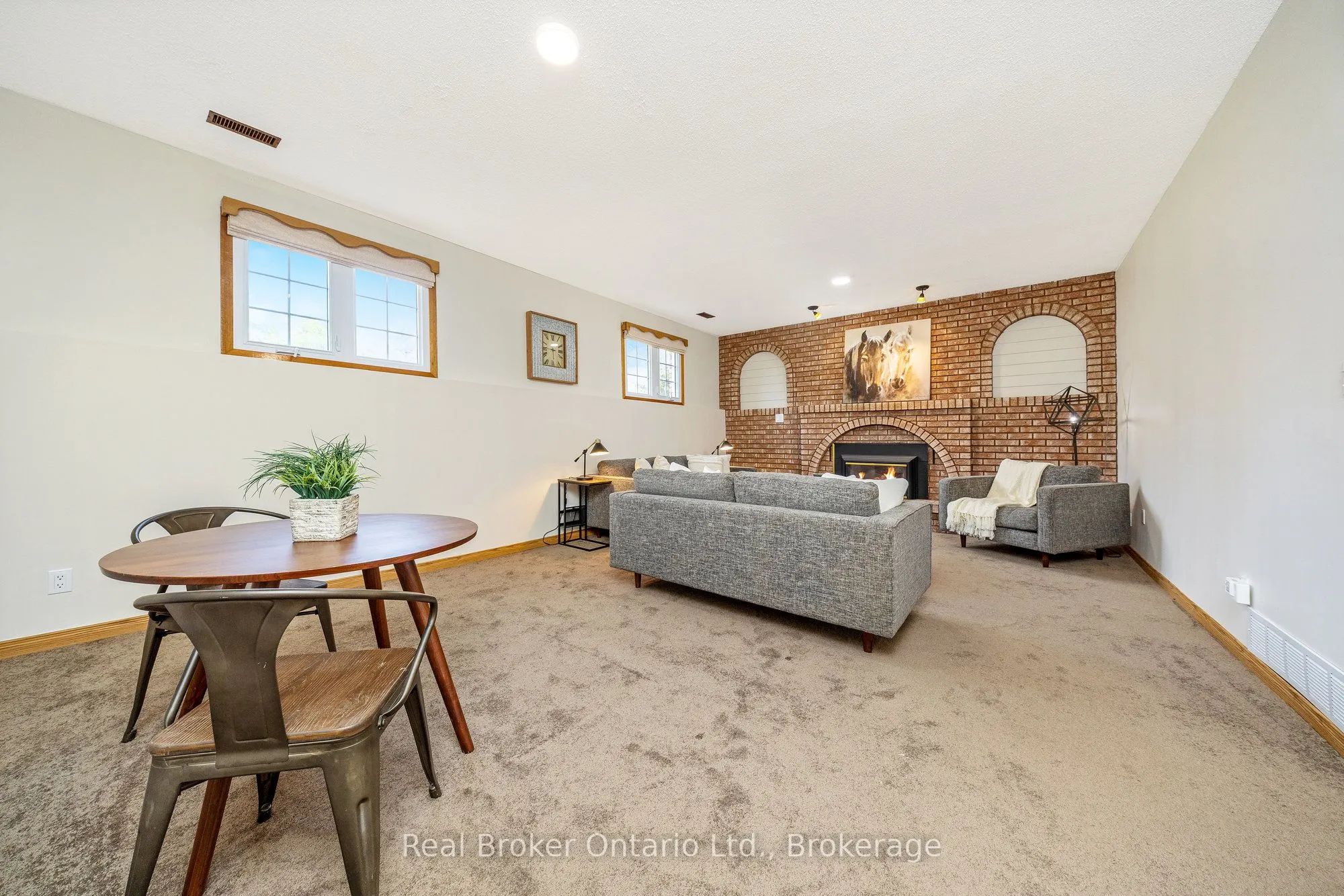 8759 Wellington 124 Road