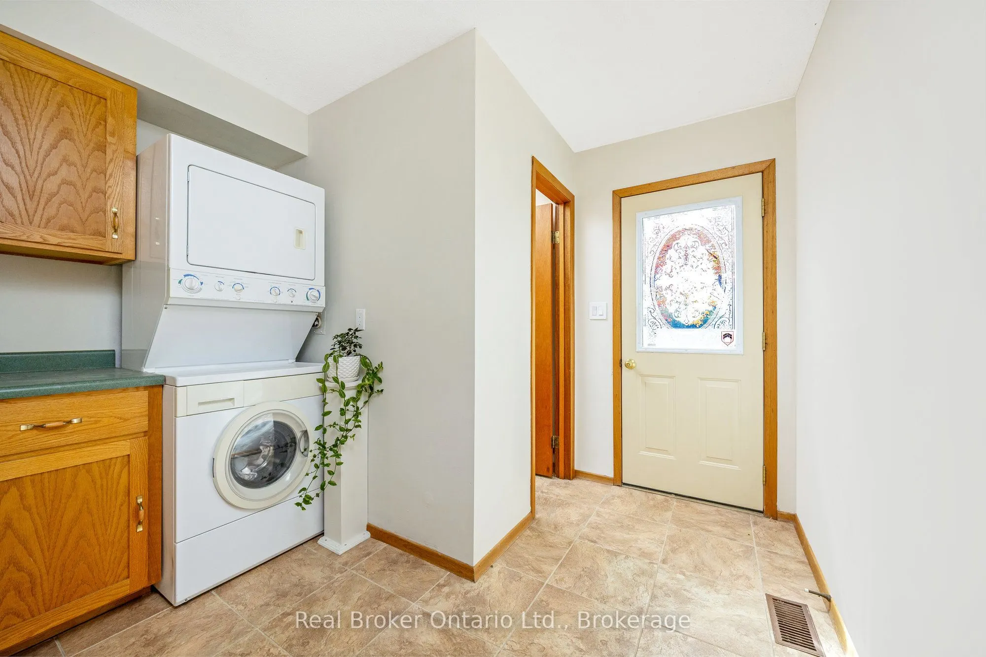 8759 Wellington 124 Road