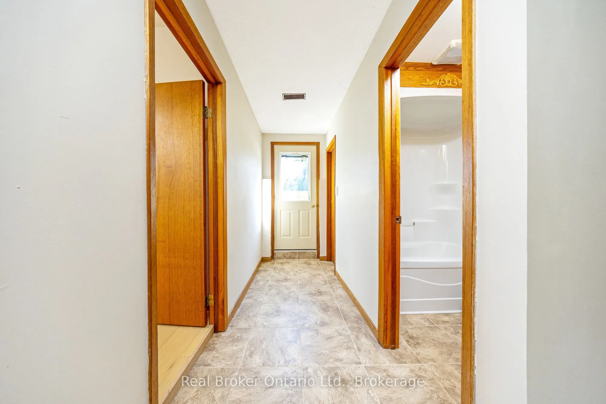 8759 Wellington 124 Road
