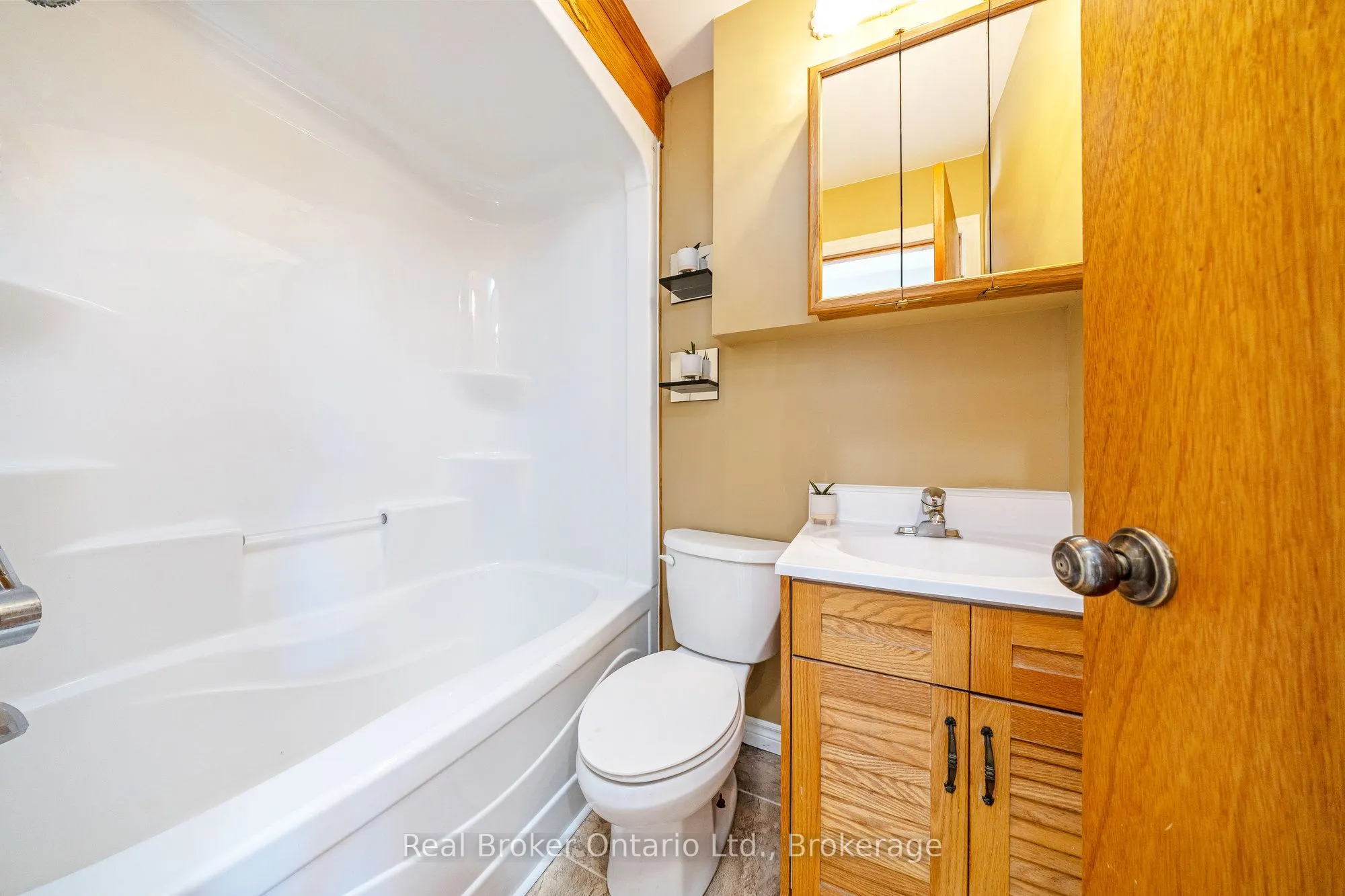 8759 Wellington 124 Road