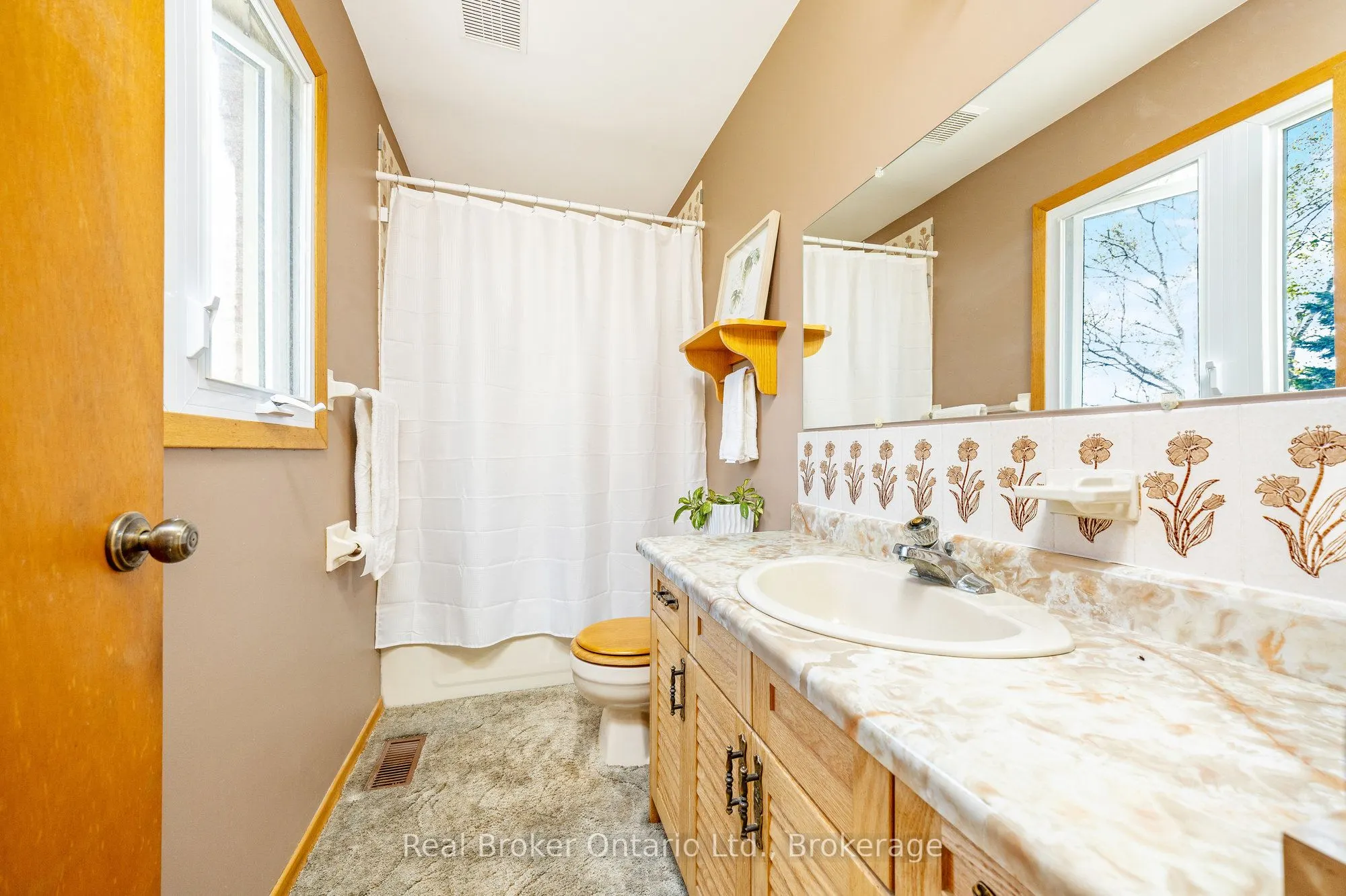 8759 Wellington 124 Road