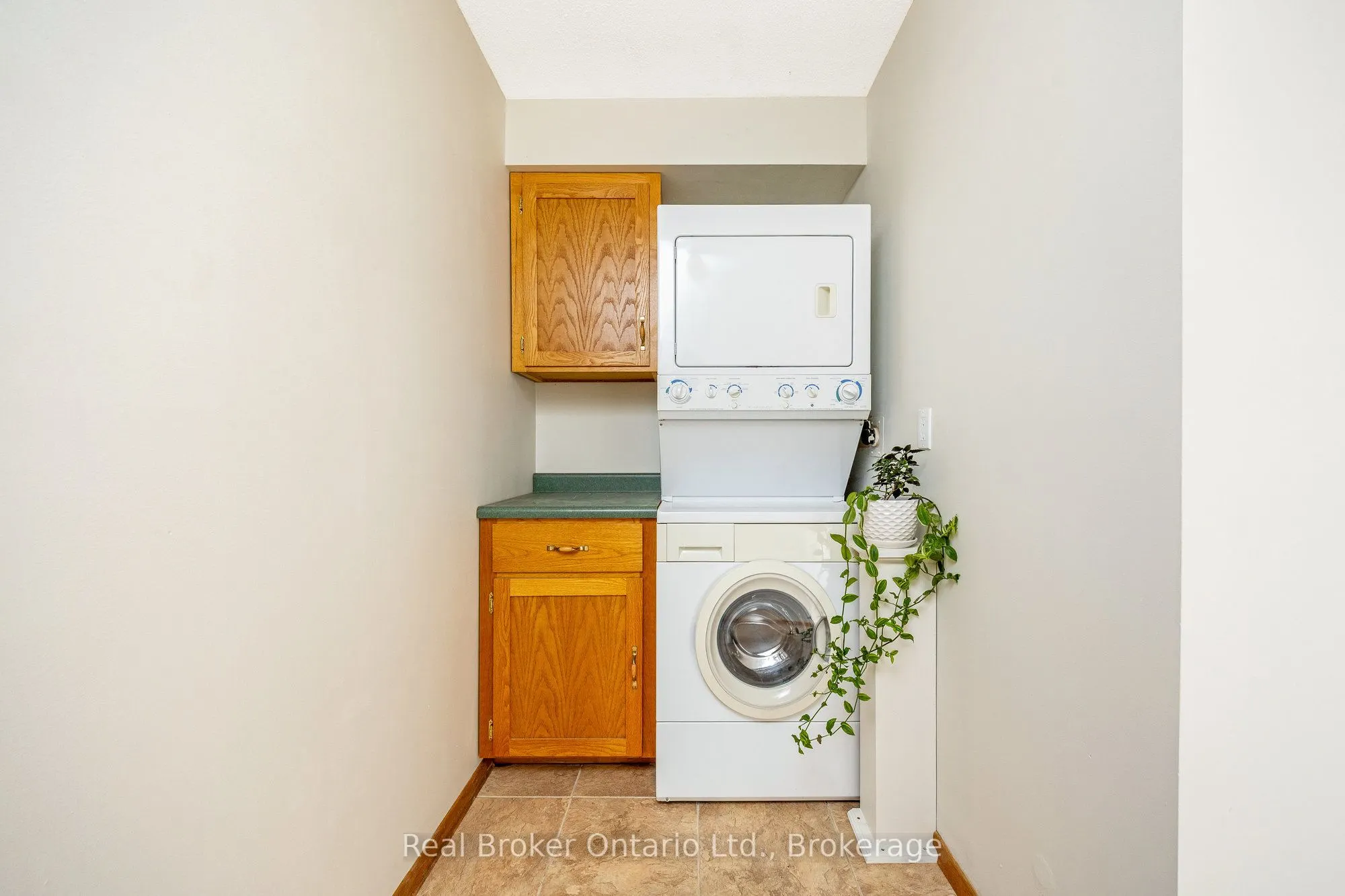 8759 Wellington 124 Road