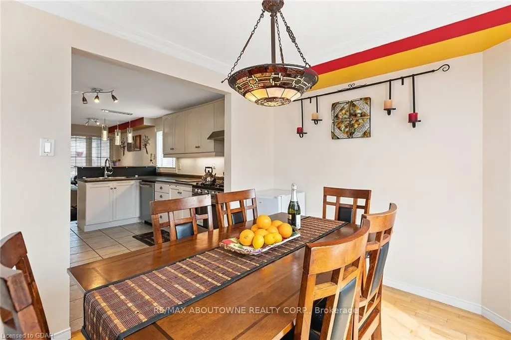 53 Boulder Crescent, #Main