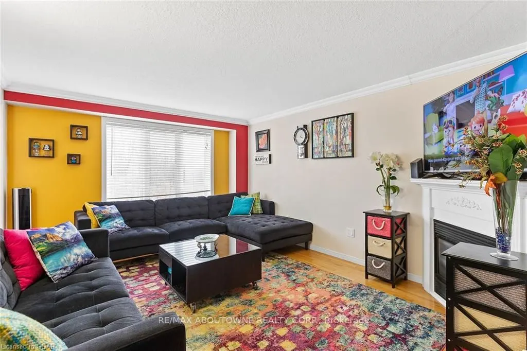 53 Boulder Crescent, #Main