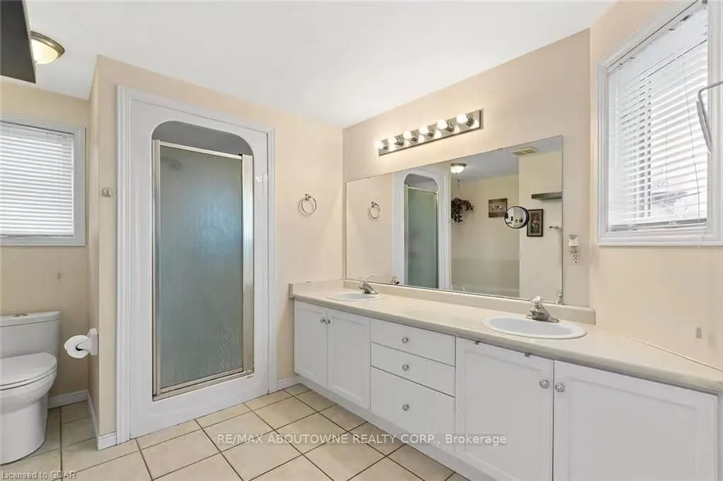 53 Boulder Crescent, #Main