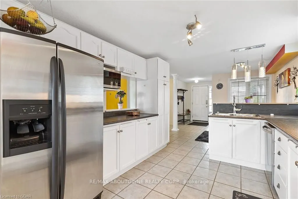 53 Boulder Crescent, #Main