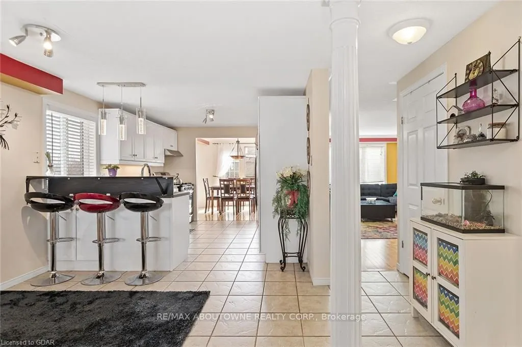 53 Boulder Crescent, #Main