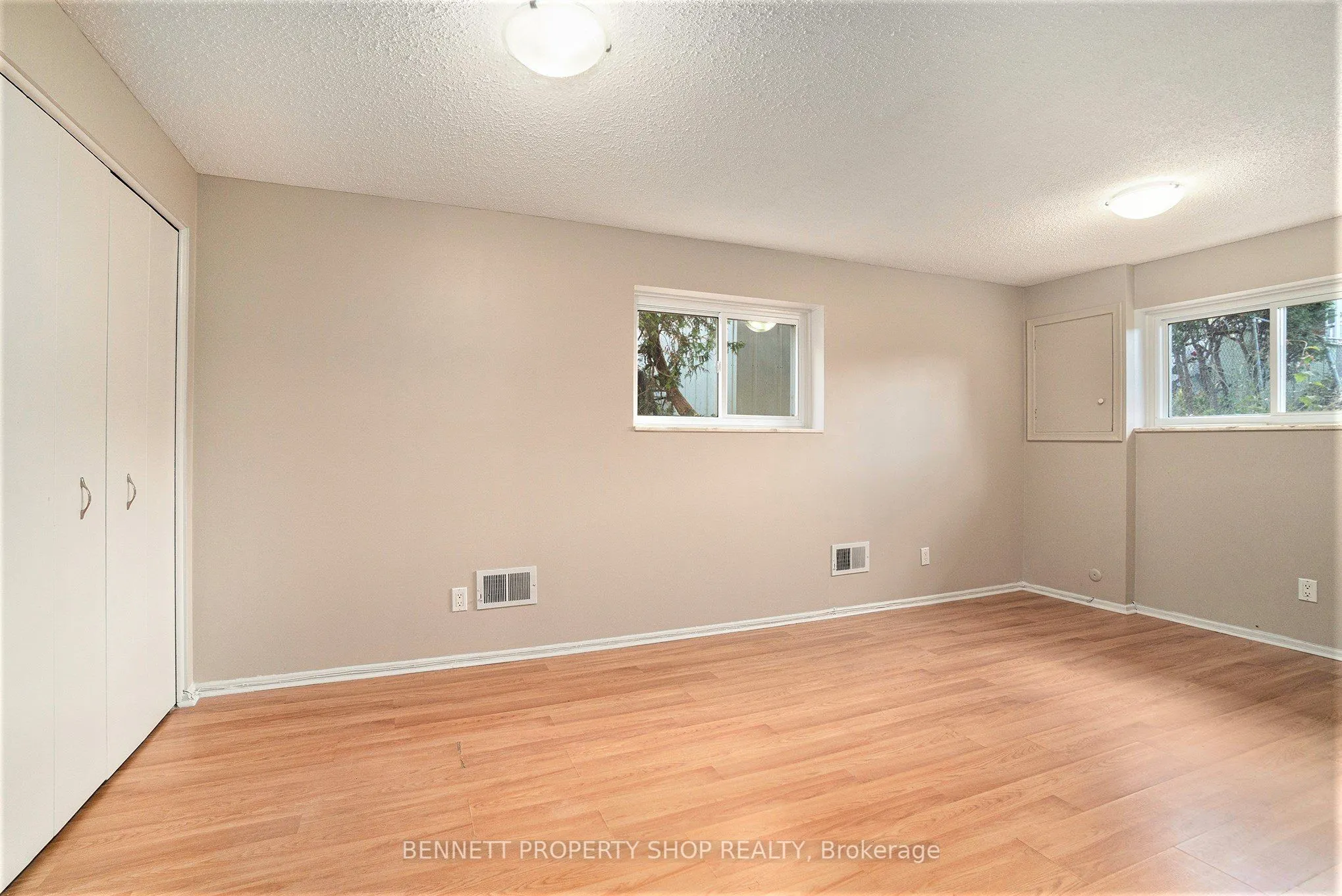 2606 Egan Road