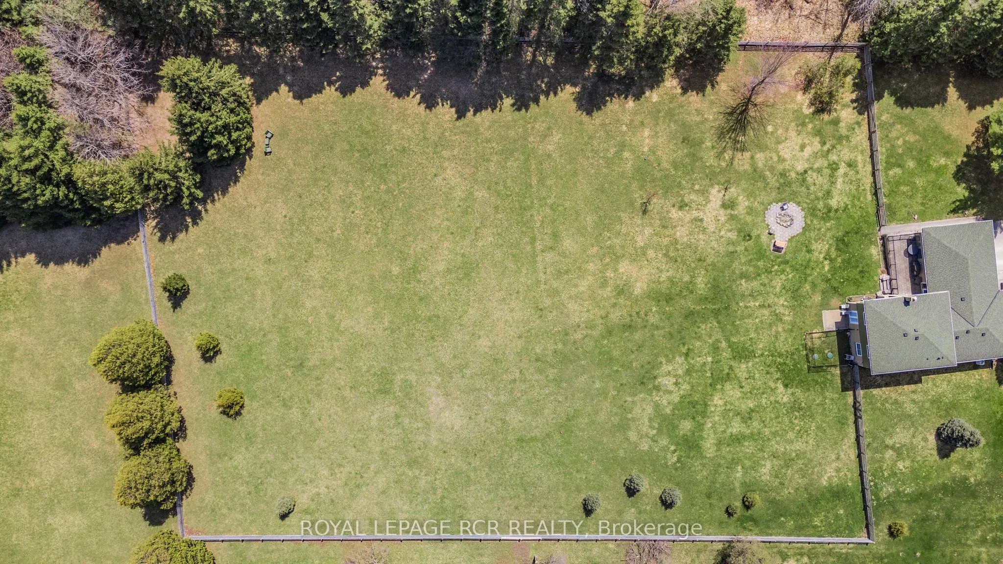 9 Woodland Road
