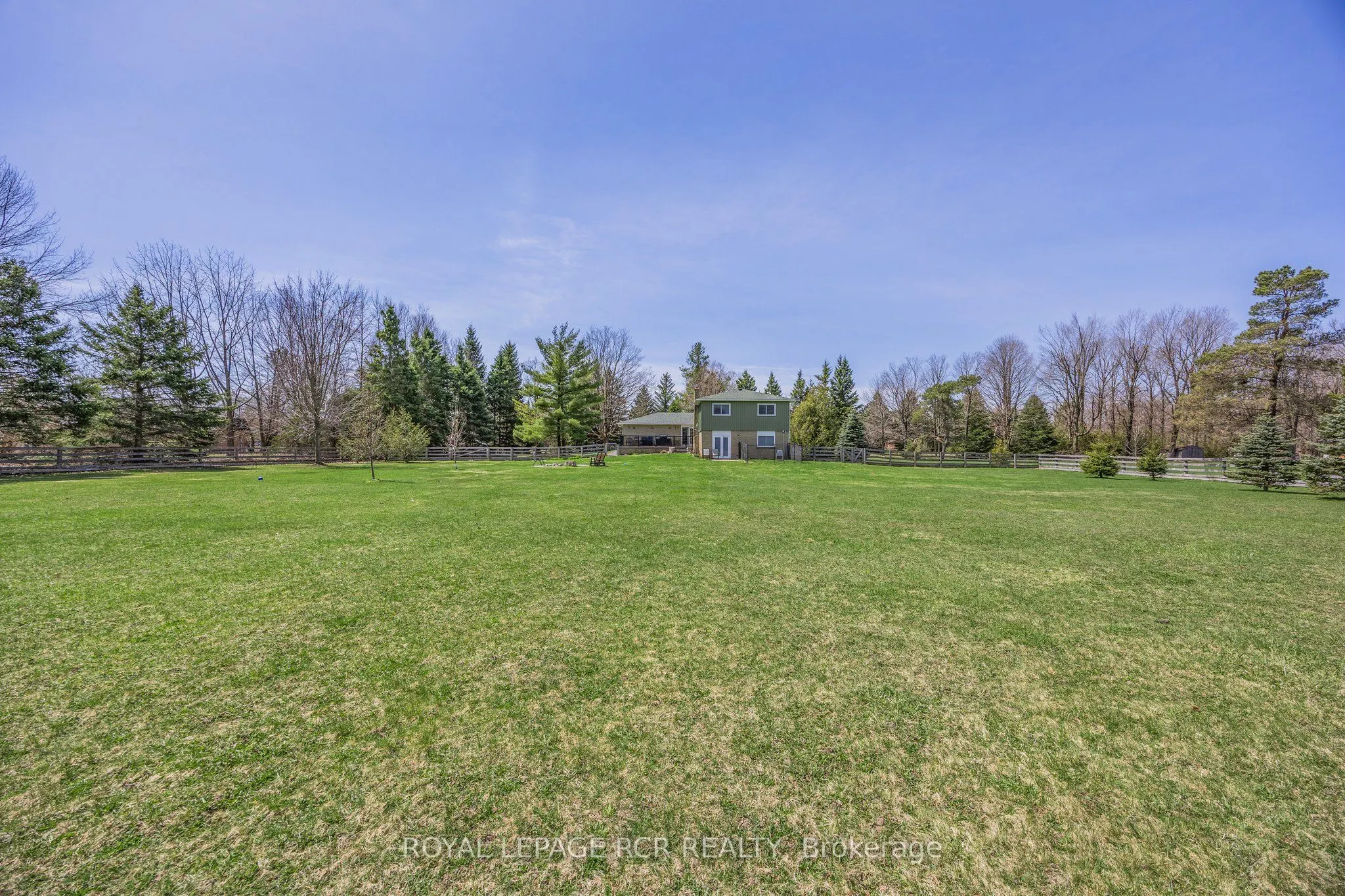 9 Woodland Road