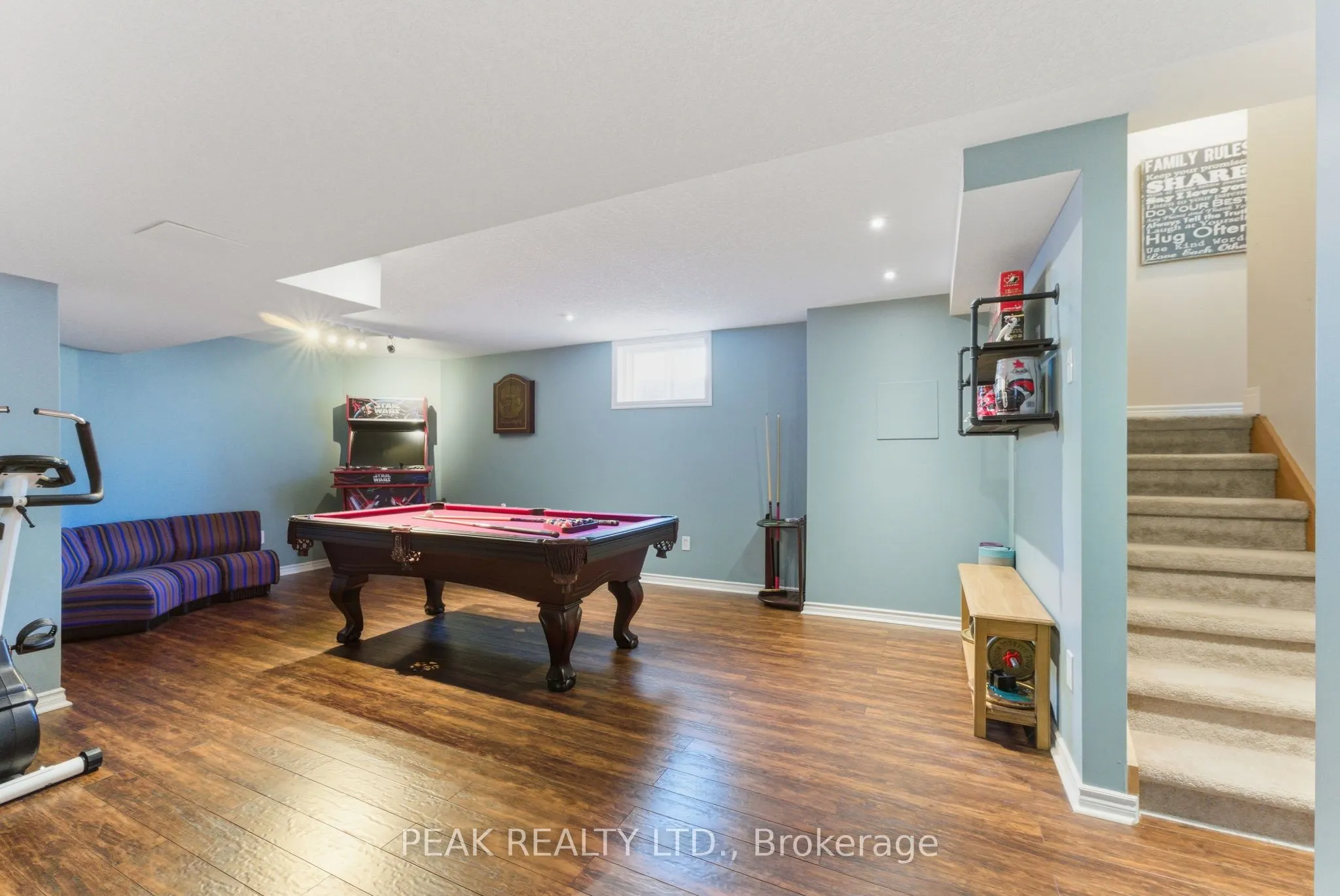 61 Harmer Crescent