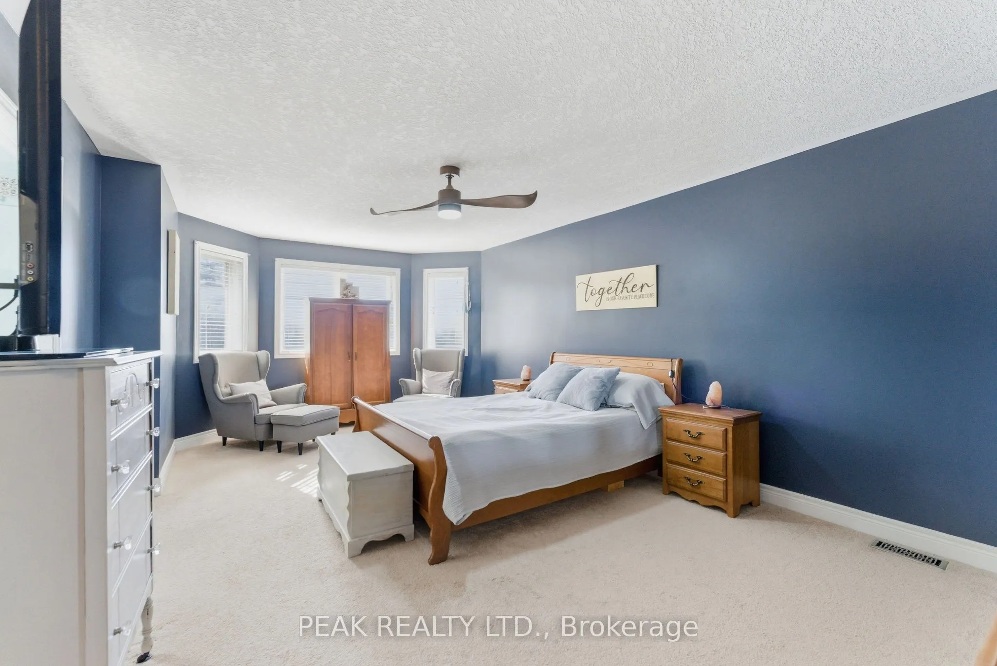 61 Harmer Crescent